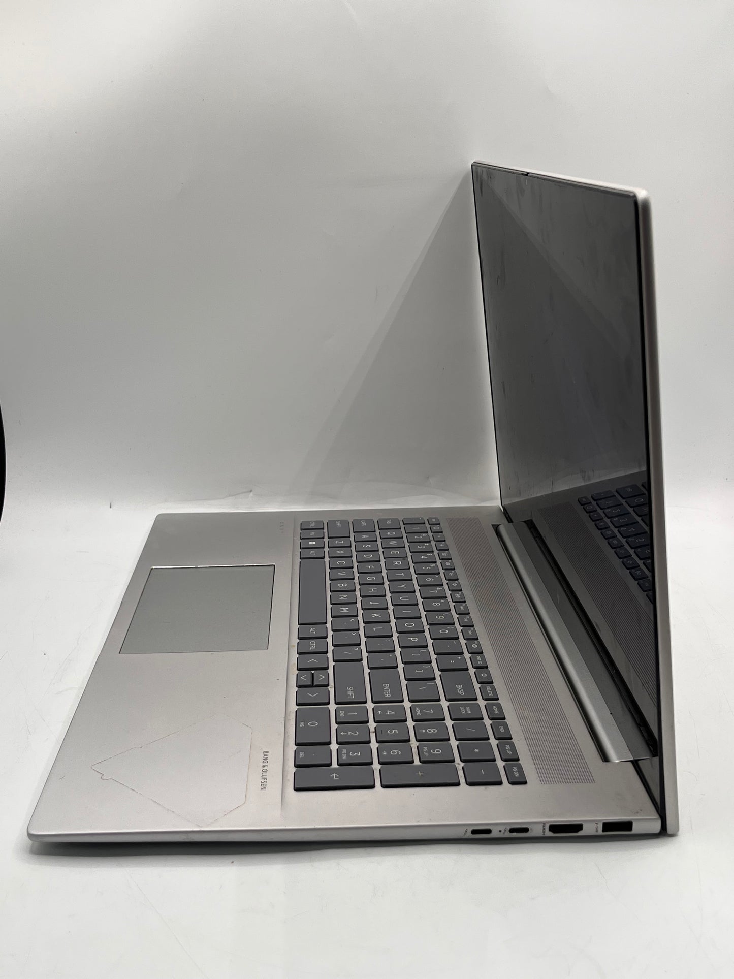 HP Envy 17-CW0097nr 17” Core i7-1355U 32GB 1TB RTX 3050 w/ Charger
