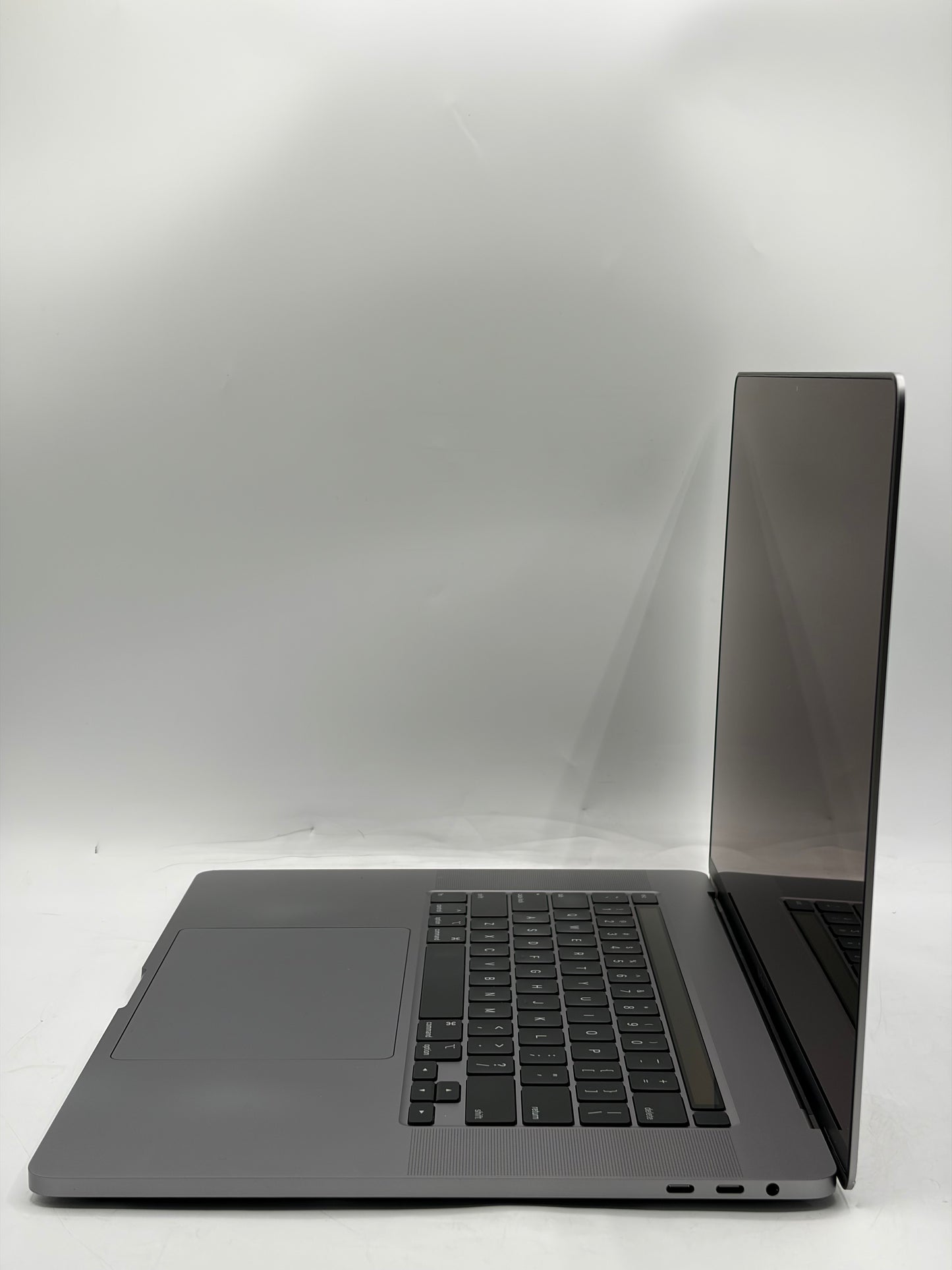 2019 Apple MacBook Pro 16" A2141 2.3GHz Core i9 16GB RAM 512GB SSD Space Gray