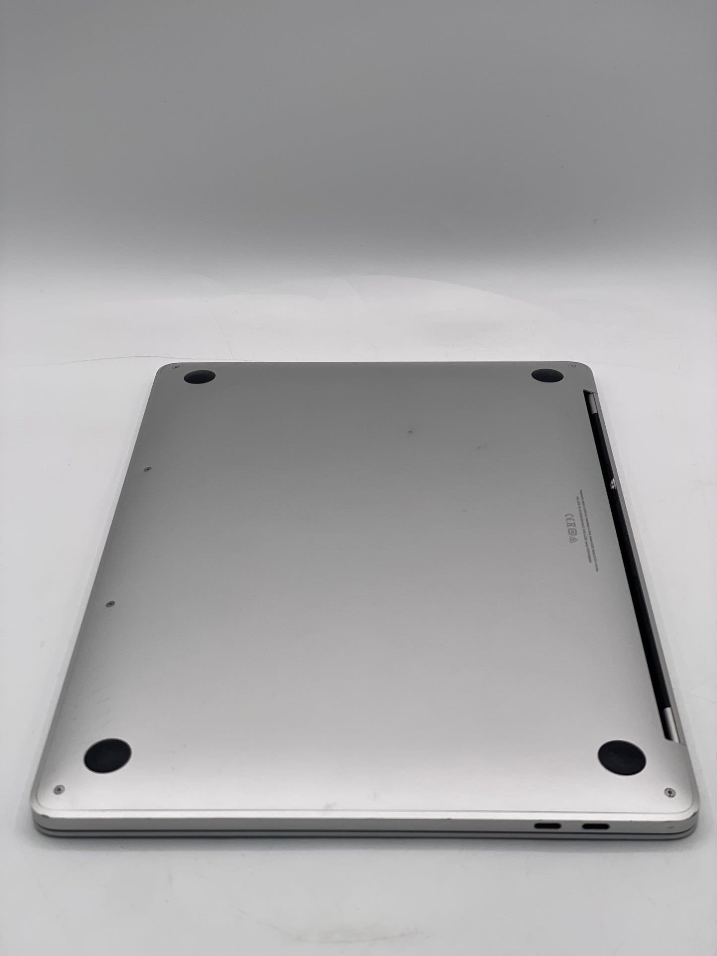2020 Apple MacBook Pro 13.3" M1 8C 8GB 256GB A2338 REMOTELY MANAGED