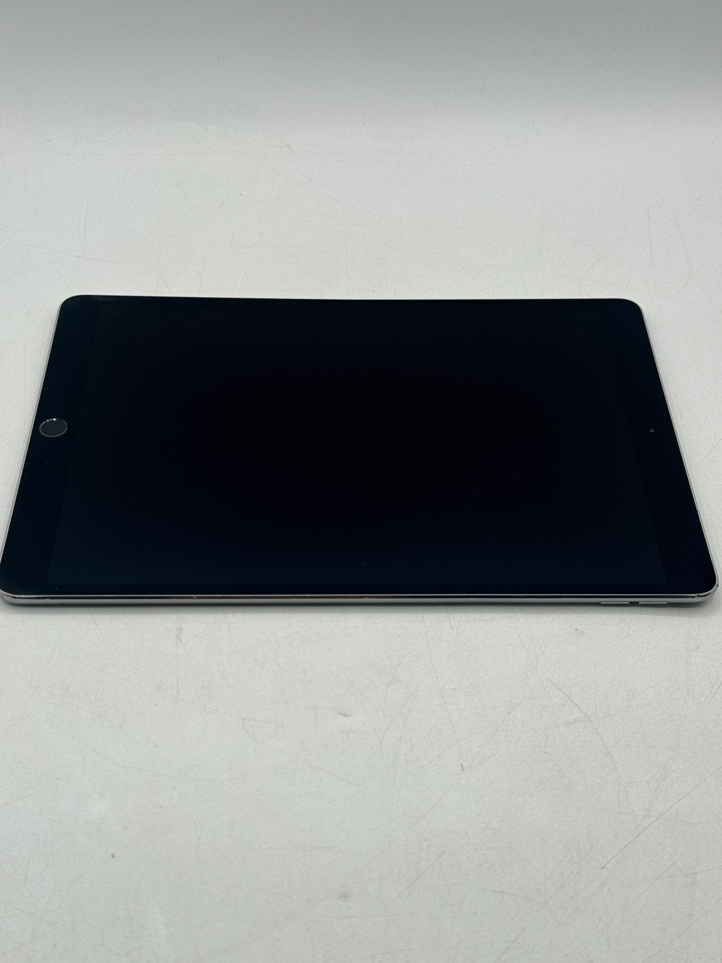 Unlocked Apple iPad Pro 10.5" 256GB A1709 MPHG2LL/A Free Shipping