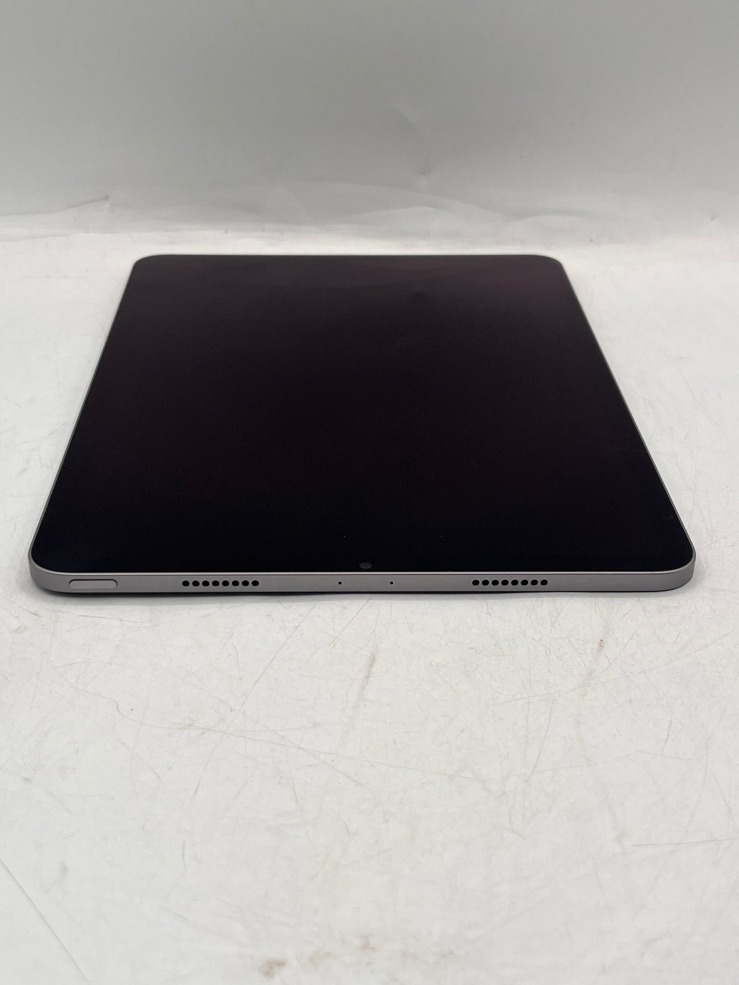 Apple iPad Pro 11 4th Gen A2759 MNXD3LL/A 128GB Wi-Fi Only w/ Apple Pencil 2nd gen