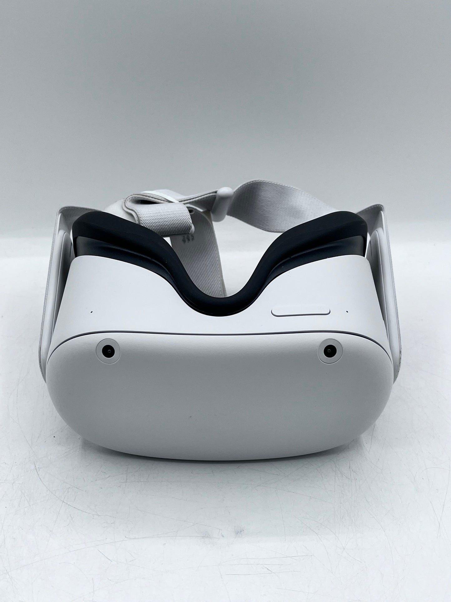 Meta Oculus Quest 2 Standalone VR Headset Only / KW49CM- 128GB - White - Fair Condition