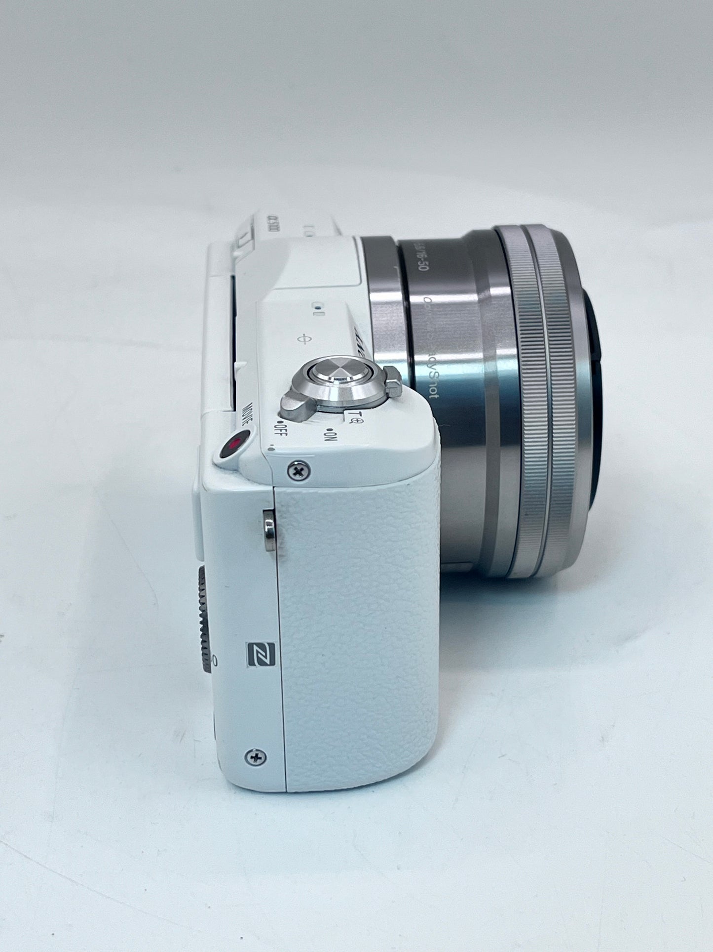 Sony Alpha a5100 24MP Mirrorless Digital Camera White w/ 16-50mm Lens Free Shipping