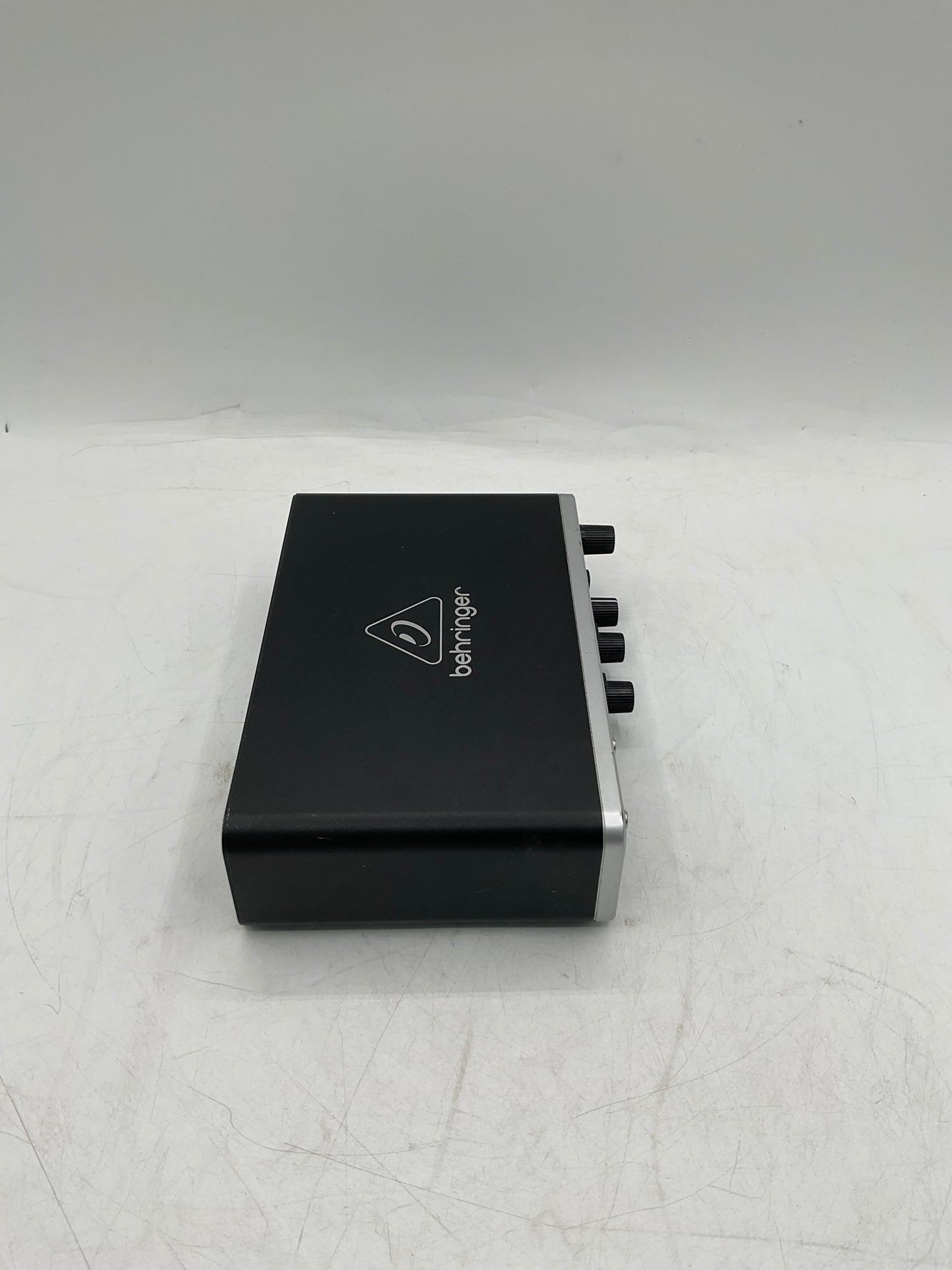 BEHINGER U-Phoria UMC202HD USB Audio Interface 2x2 24-Bit 192kHz Black