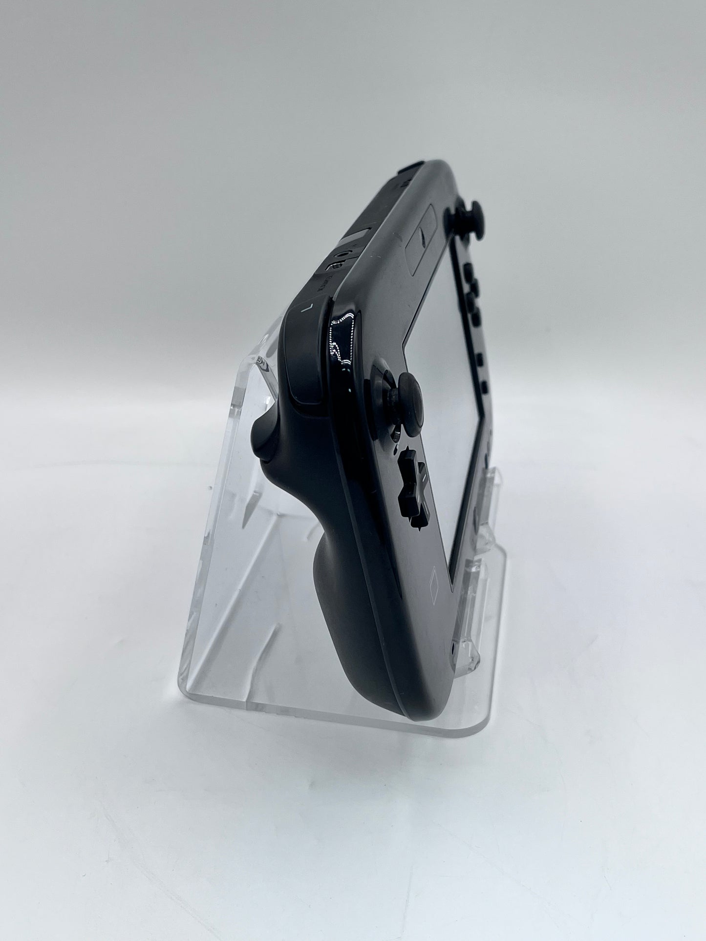 Nintendo Wii U WUP-010 2012 Video Game System with One Controller - Black