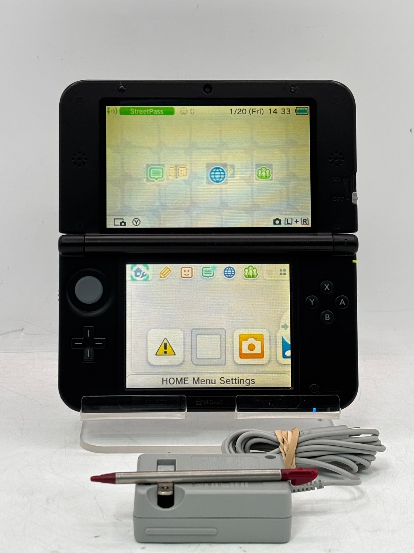 Nintendo 3DS XL SPR-001 4GB, 2012 (Black)