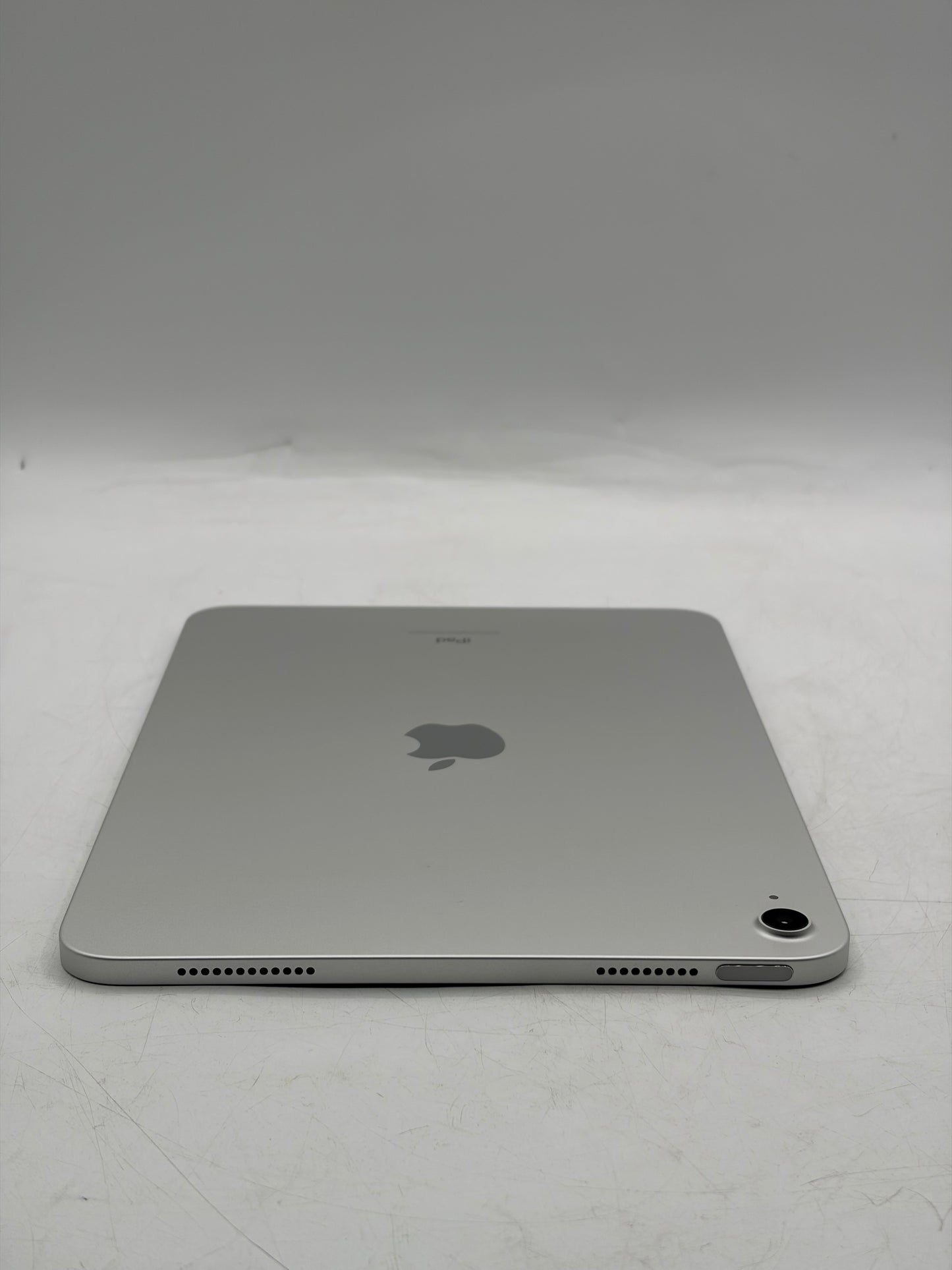 Wi‑Fi Only 2022 Apple iPad 10th Gen 64GB A2696 MPQ03LL/A 10.9" Tablet Silver