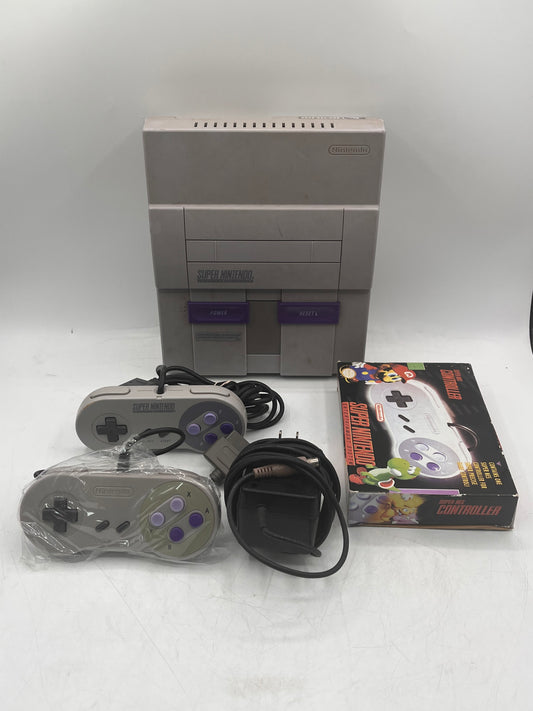 Nintendo Super NES (SNS-001) 1991 Video Game System - White