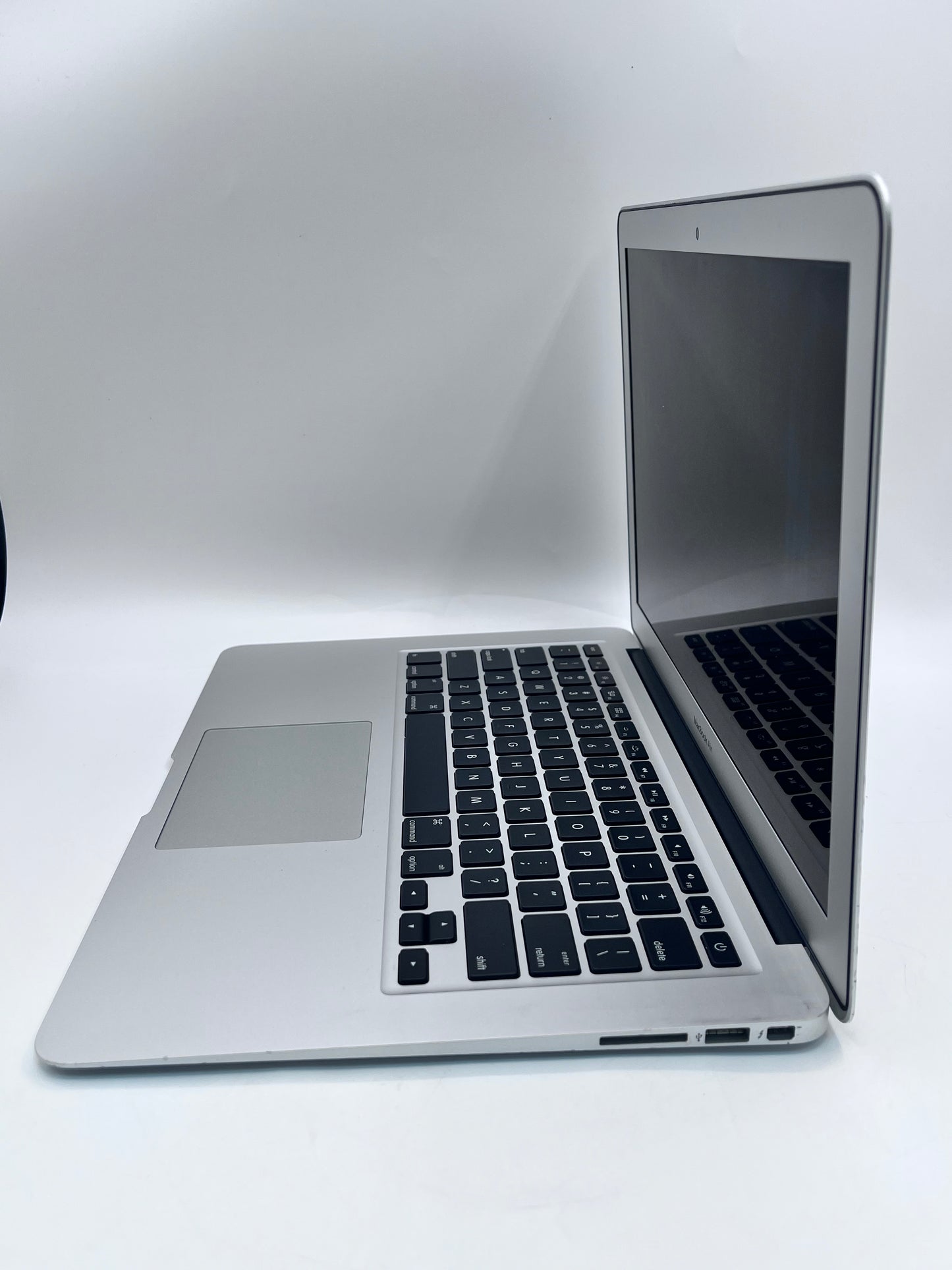 Apple Macbook Air 13" A1466 2017 256GB Core i5 Laptop Silver READ