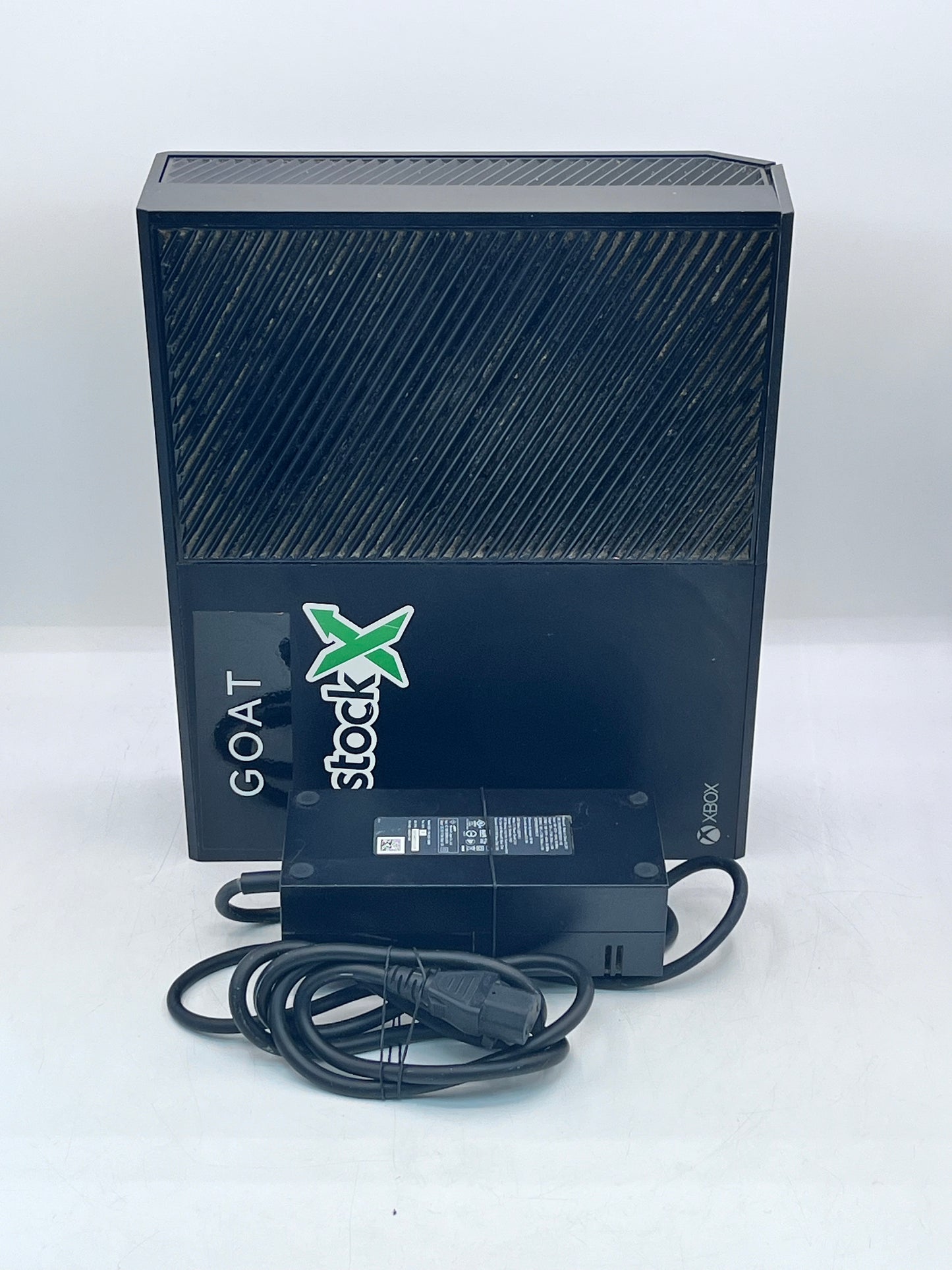 Used Microsoft Xbox One 2013 (Model: 1540) - 512GB