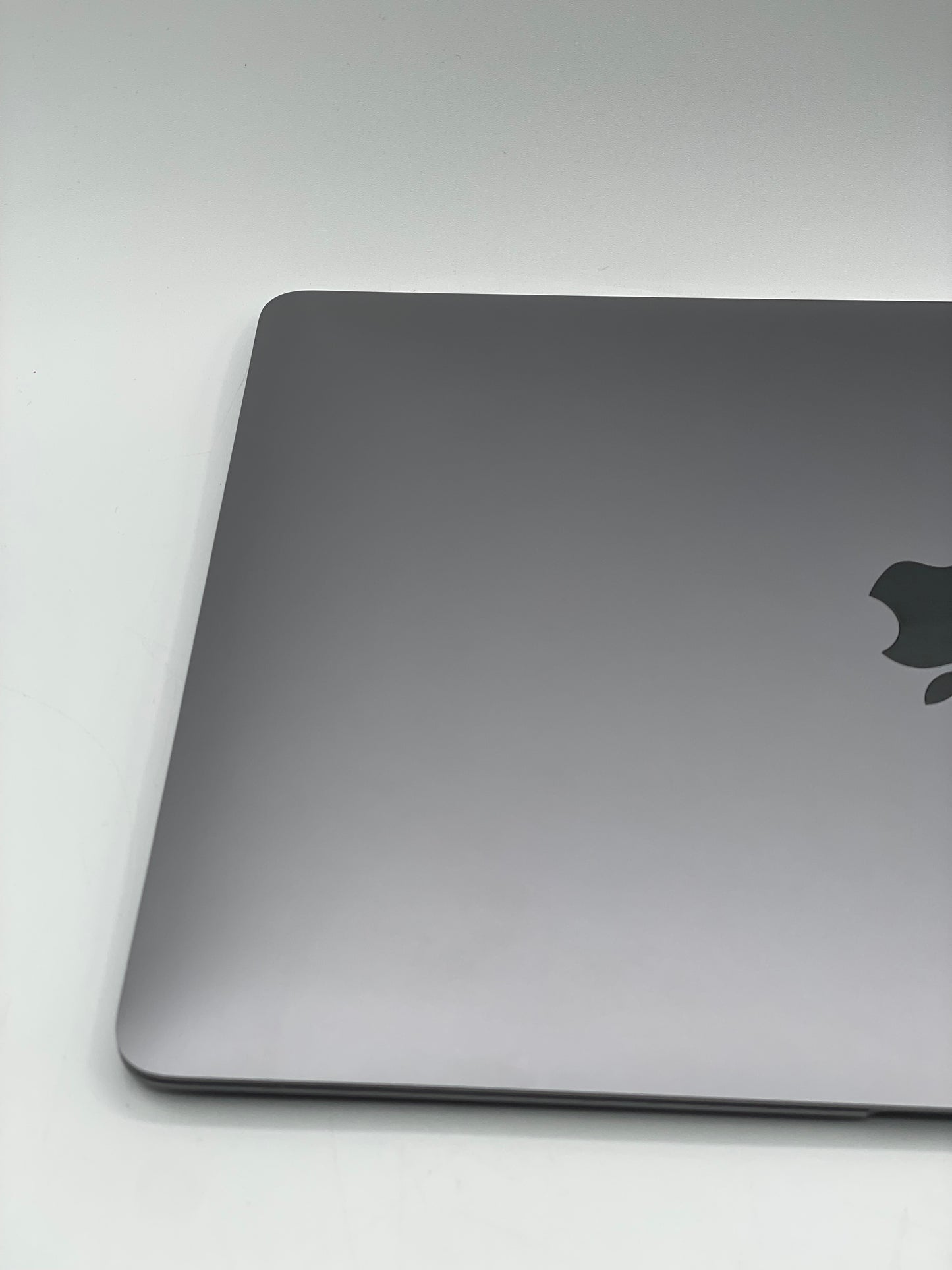 2020 Apple MacBook Air 13.3" 8C M1 7C GPU 8GB 256GB A2337