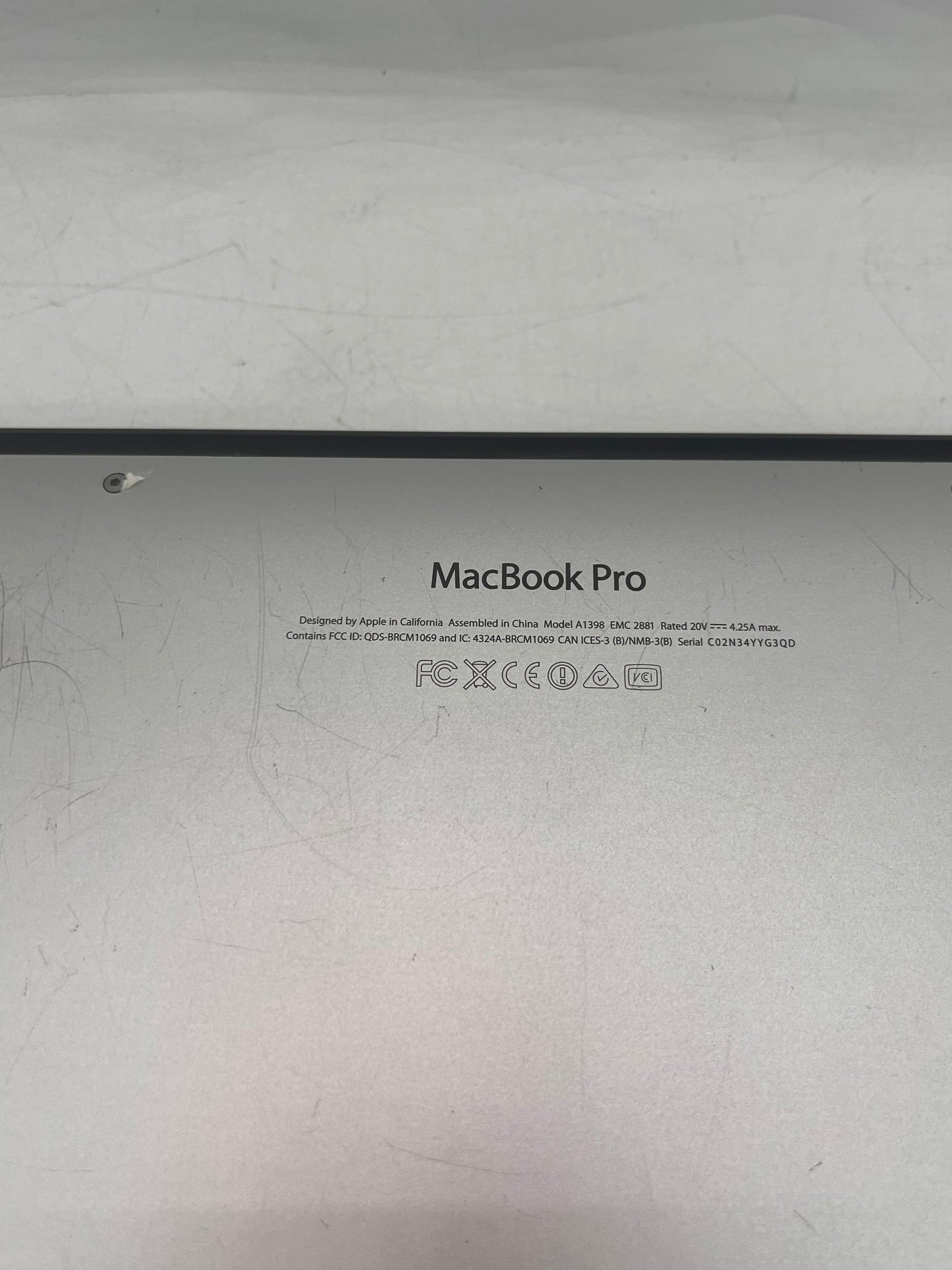 Apple MacBook Pro 15" A1398 2014 Core i7 16GB 512GB Silver