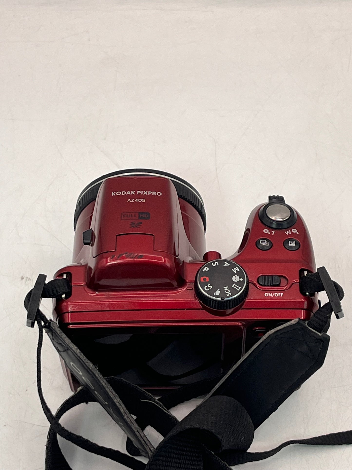 Kodak PIXPRO AZ405 Digital Camera 40X Zoom 20MP 1080P in Red