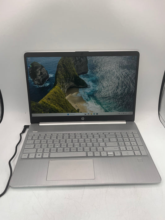 HP 15t-dy200 15-Inch Core i7 11th Gen 12GB RAM 256GB Silver FHD TOUCH BAD BATT