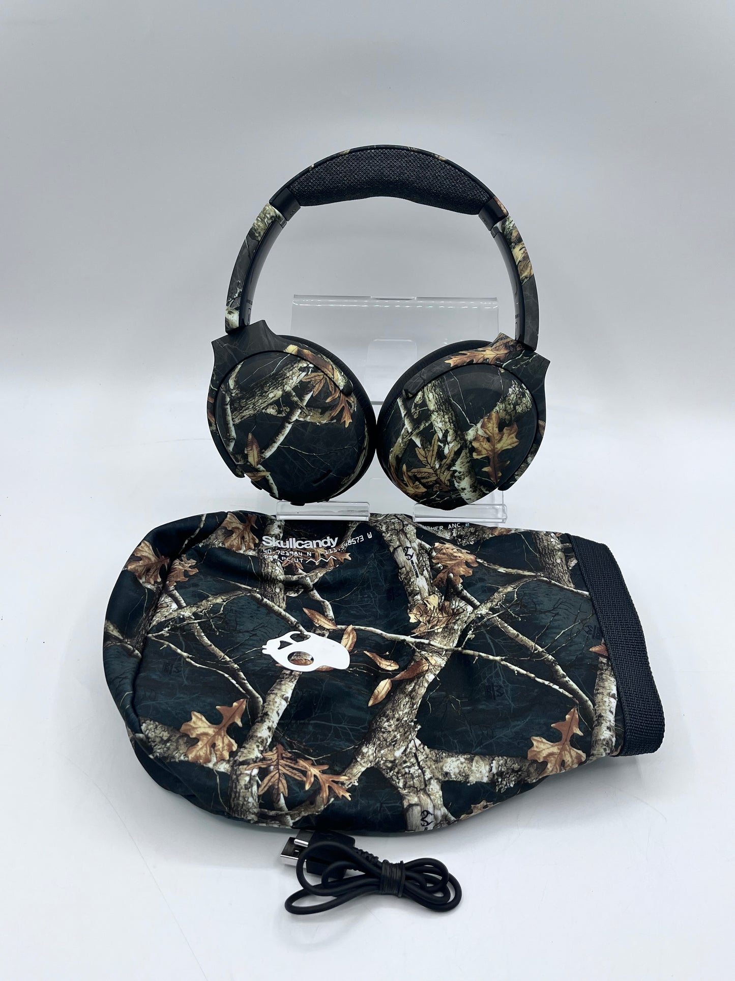 Skullcandy x Realtree Crusher Anc 2 Black Headphones with Carrying Bag and Cables