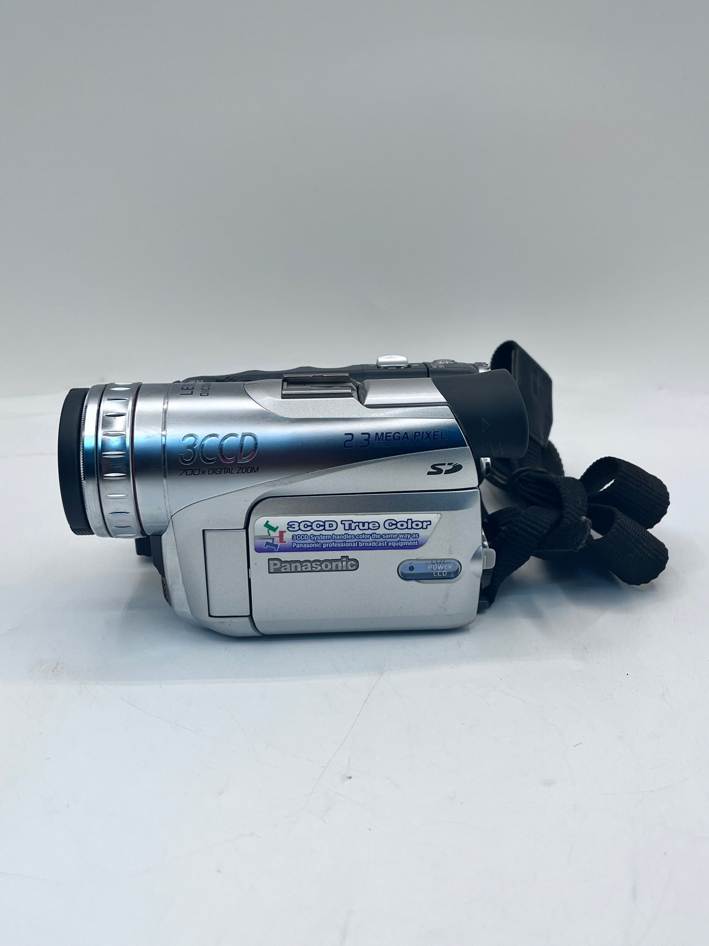 Panasonic 3CCD GS200 Camcorder - Silver