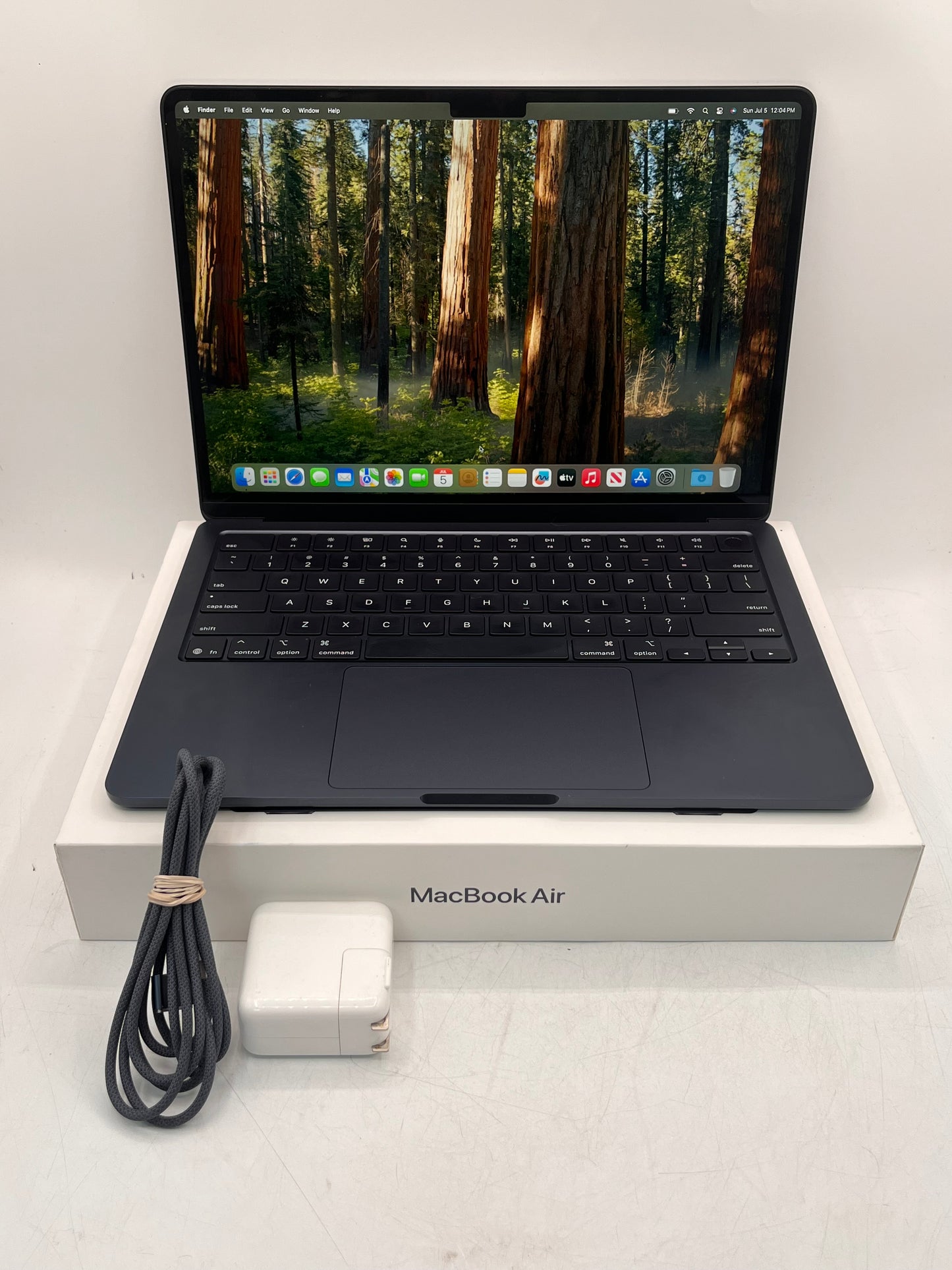 2025 Apple MacBook Air 13" M4 MW123LL/A A3240 16GB 256GB Blue 31 Cycle Count