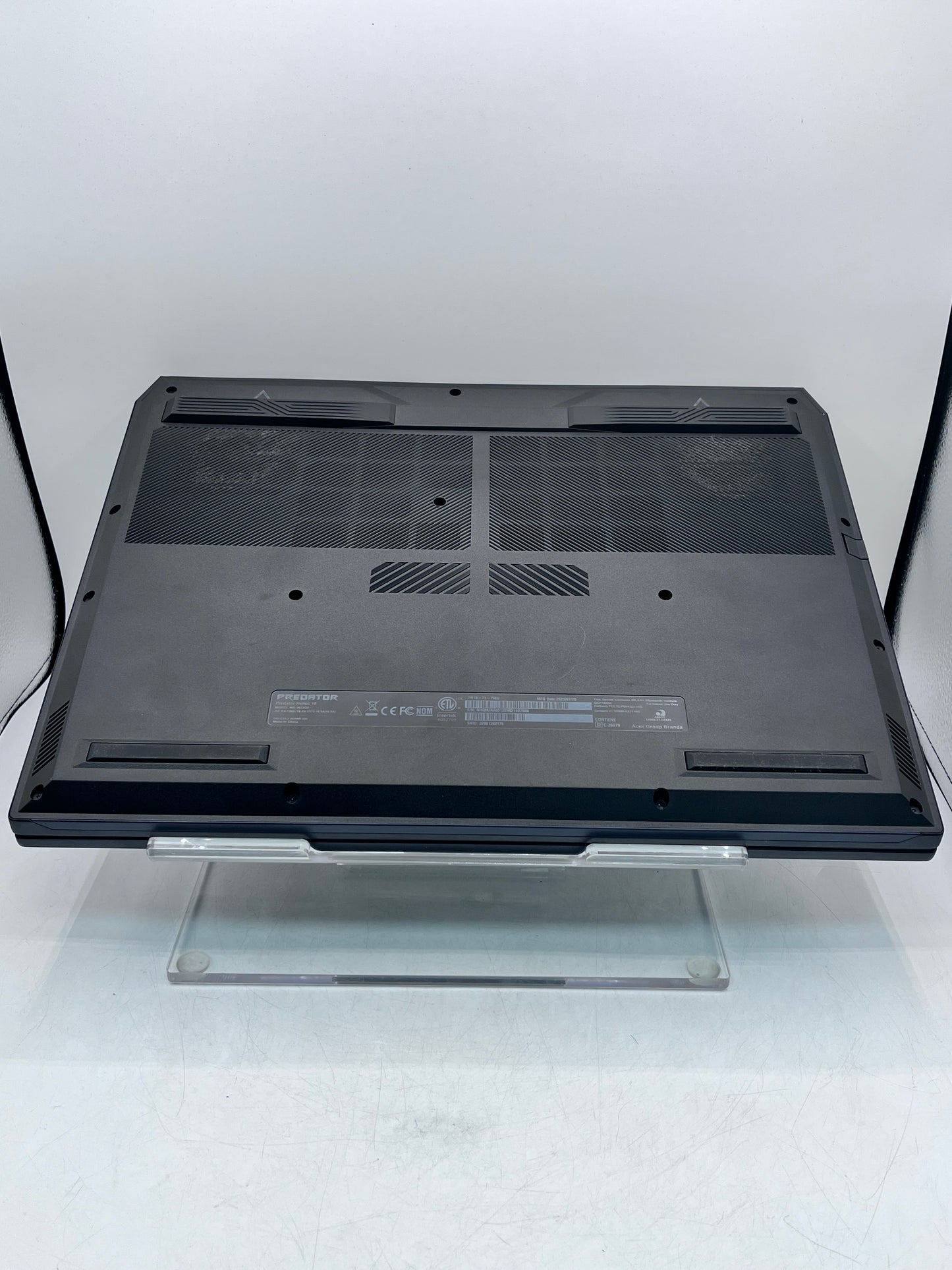 Acer Predator Helios 18 18" Core i7-13700HX 16GB RAM 1TB NVME RTX 4060 - New Open Box