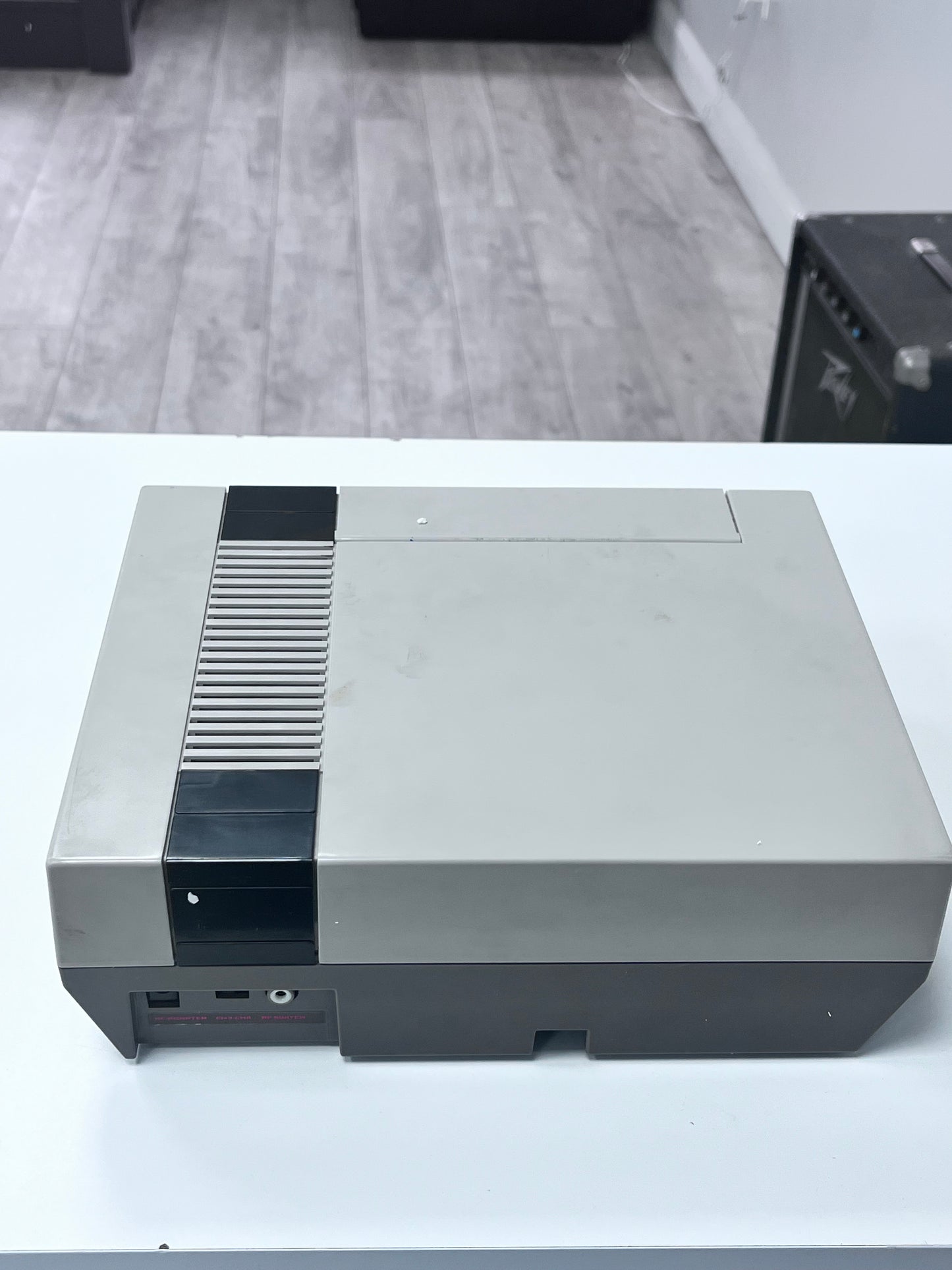 Nintendo NES System Console Bundle 4 Controllers Zapper Gun w/Joystick Free Shipping