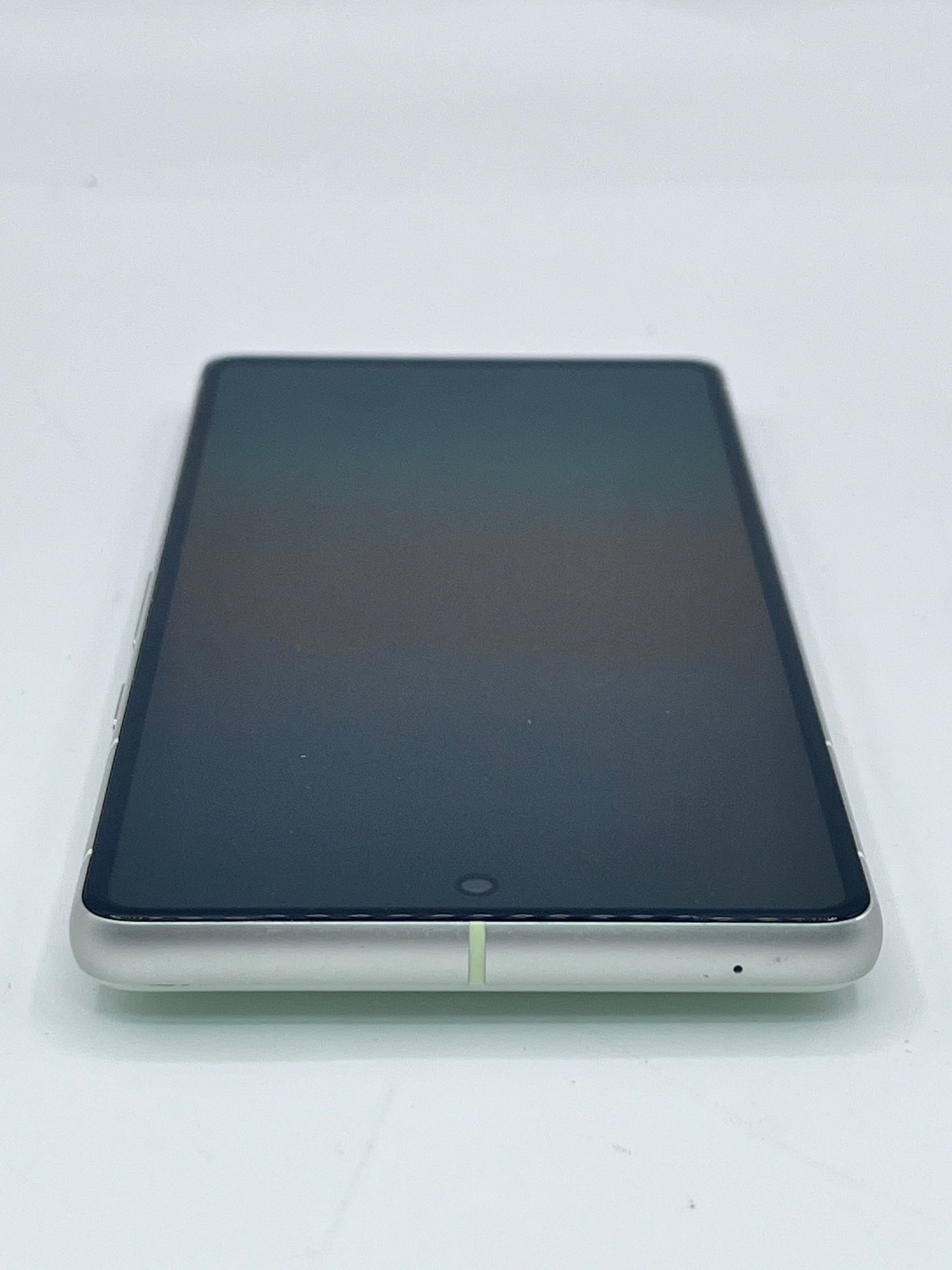 Unlocked Google Pixel 7 GVU6C 128GB Cell Phone - Green