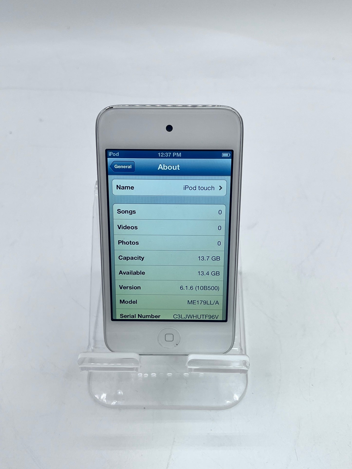 Apple iPod A1367 MP3 Player 13.7GB White