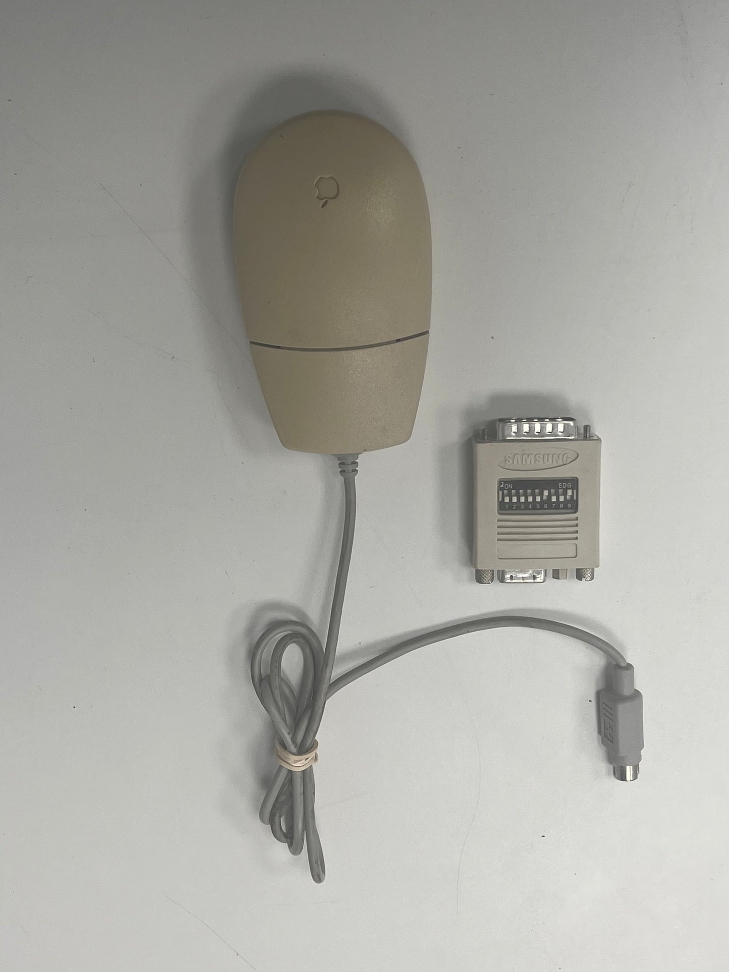 Apple Power Macintosh 7300/180 Desktop Computer - Broken (For Parts Only) w/ Keyboard & Mouse