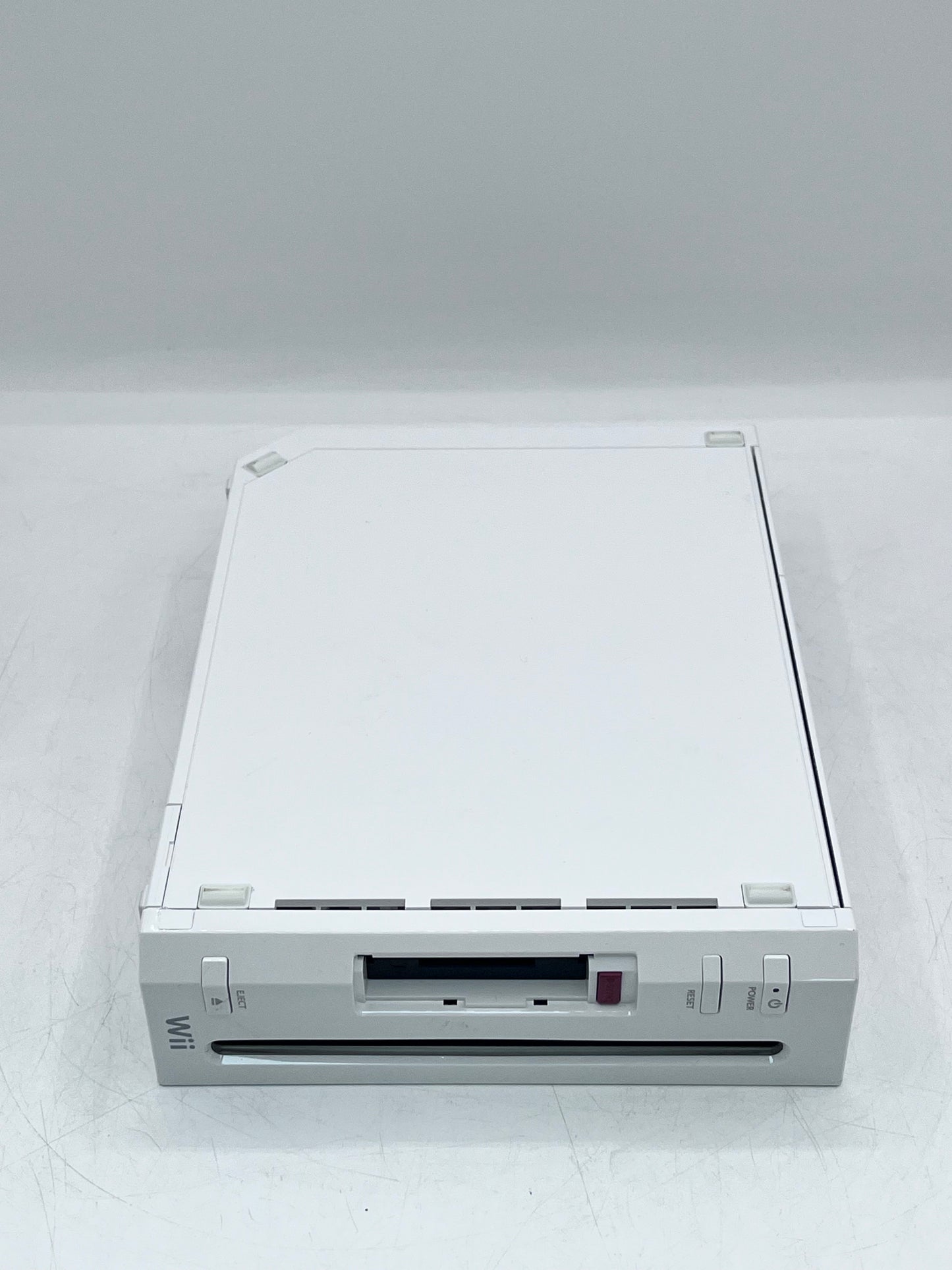 Nintendo Wii Game System (RVL-001) - 512 MB - White