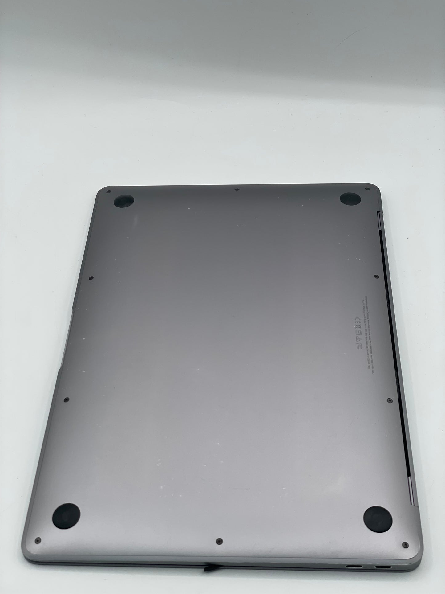 2019 Apple Macbook Air 13' i5 8GB 128GB A1932 MVFH2LL/A Space Gray READ