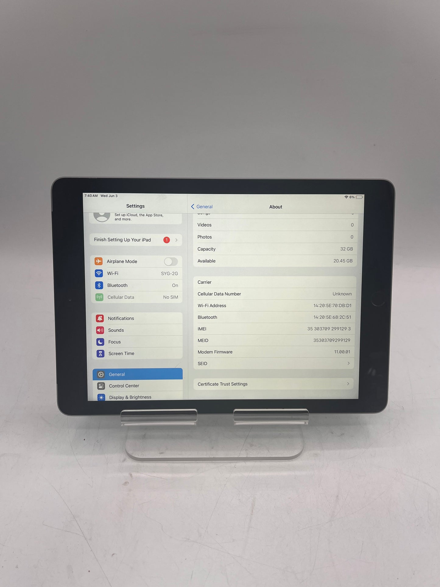 Apple iPad 6th Gen A1954 MR6N2LL/A 32GB WiFi + Cellular Unlocked Black Tablet