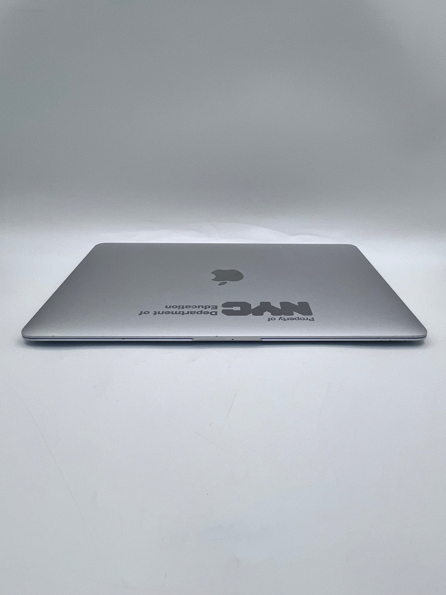 2020Apple MacBook Air 13.3" 8C M1 7C GPU 8GB 256GB A2337 REMOTELY MANAGED