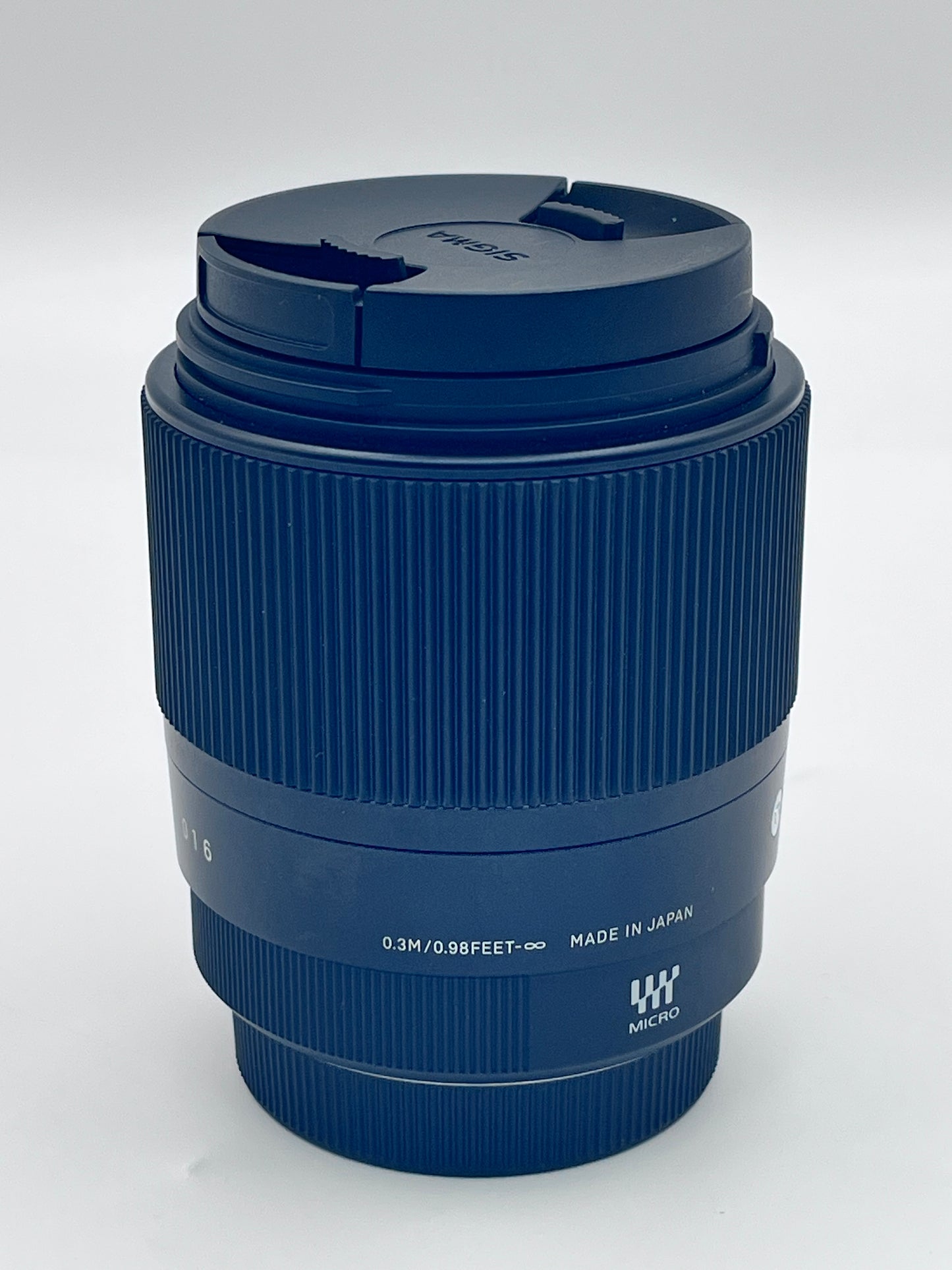 Sigma 30mm F/1.4 DC DN Contemporary Camera Lens for Micro Four Thirds - Black