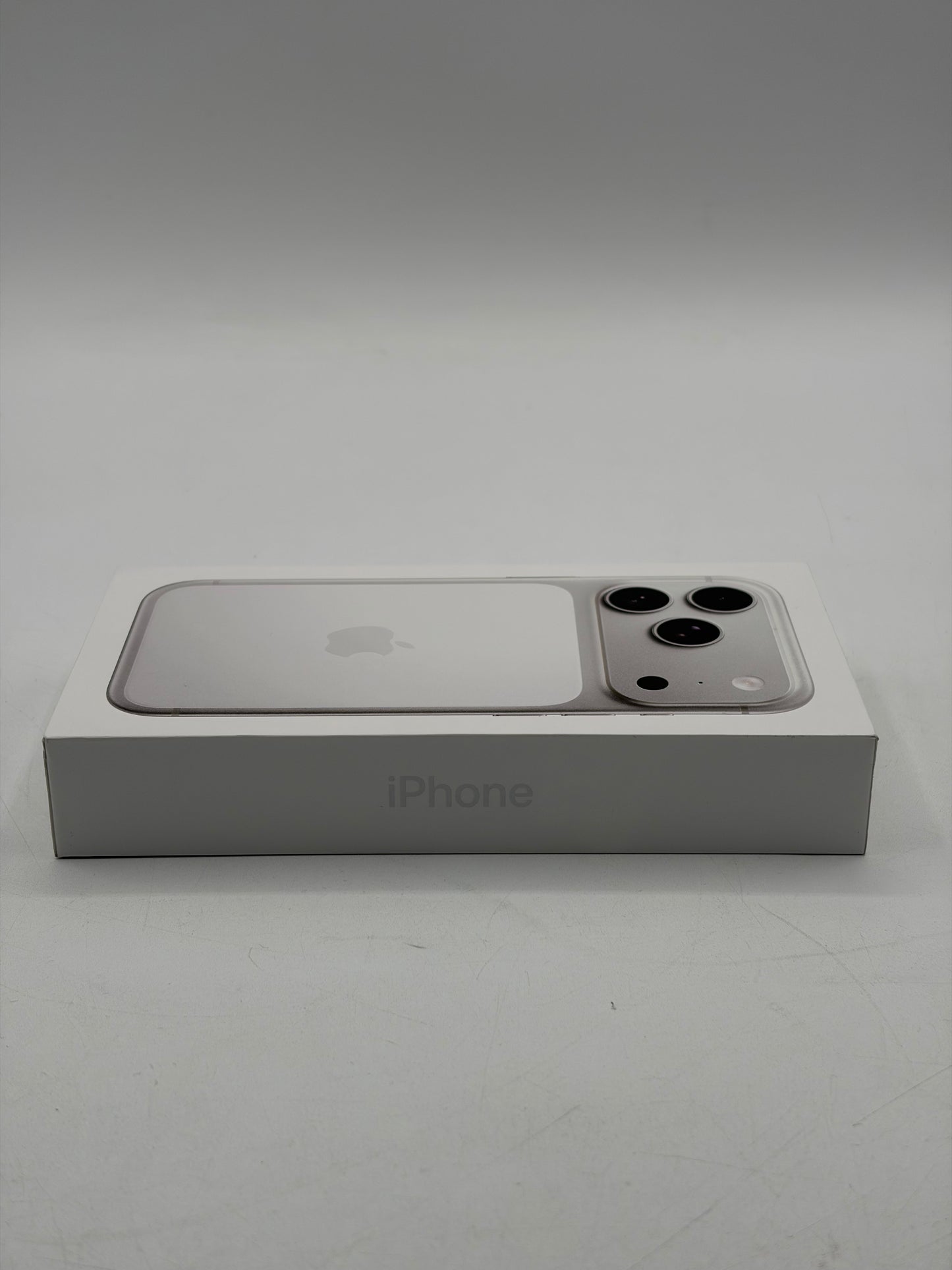 Unlocked Apple iPhone 17 Pro 256GB A3256 MG7K4LL/A - Silver - New in Box SEALED