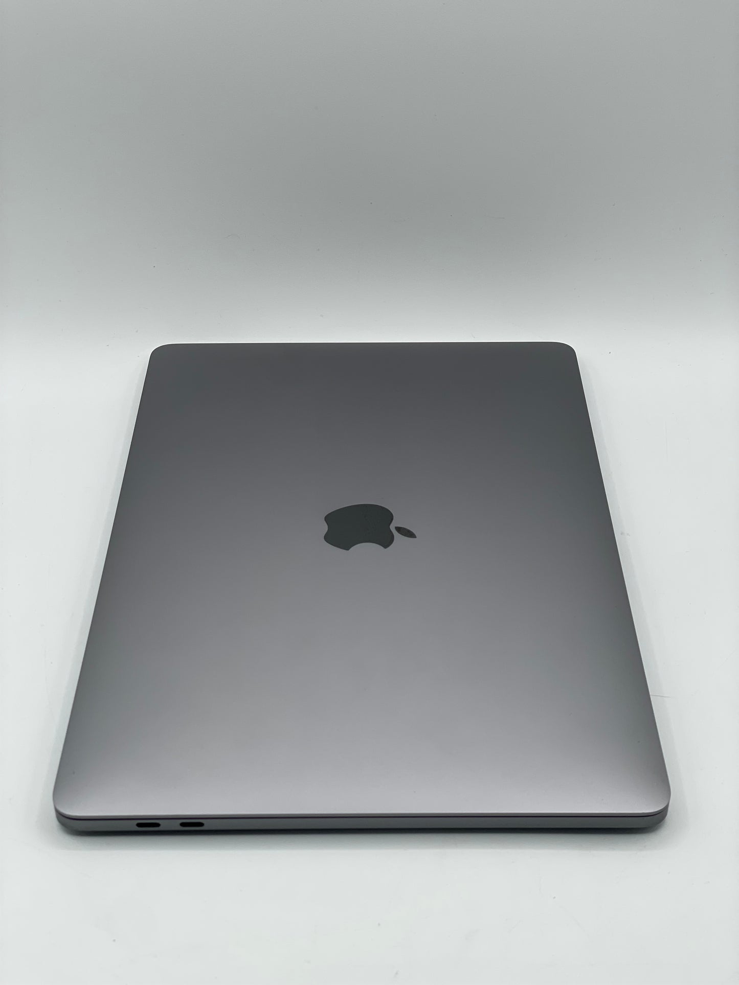 2022 Apple MacBook Pro 13.3" 8C M2 10C GPU 8GB 256GB A2338 84 Cycle Count SG