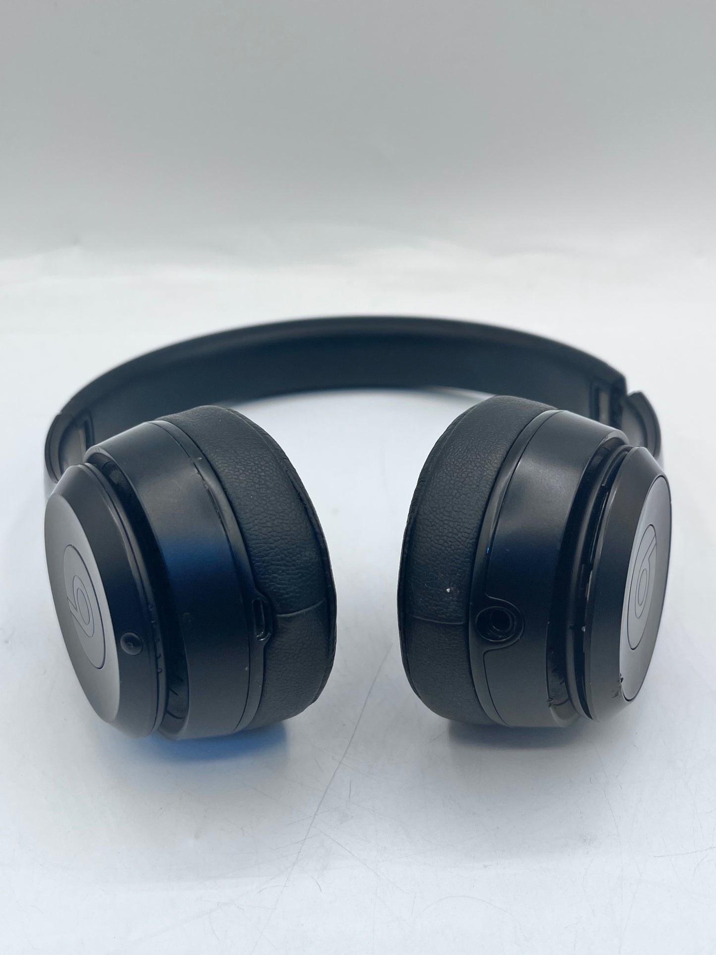 Beats Solo 3 Headphones with Carrying Case - Black