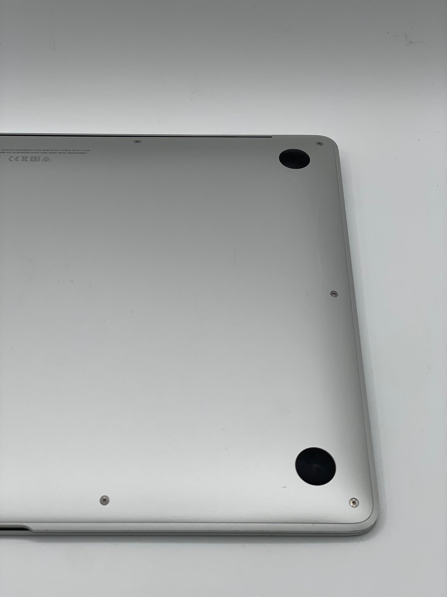 2020 Apple MacBook Air 13.3" M1 7C 8GB 256GB A2337 REMOTELY MANAGED