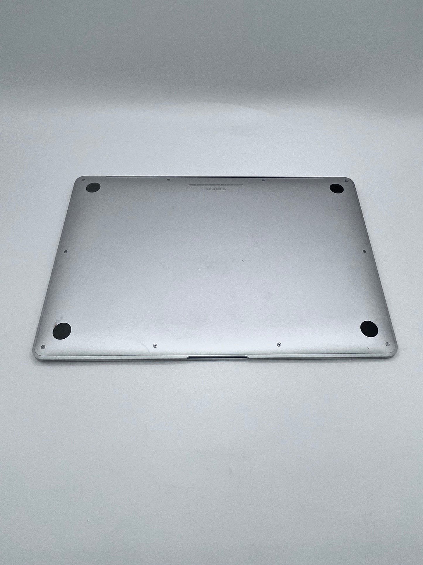 Apple Macbook Air Retina A2179 2020 Core i3 256GB Laptop Silver READ