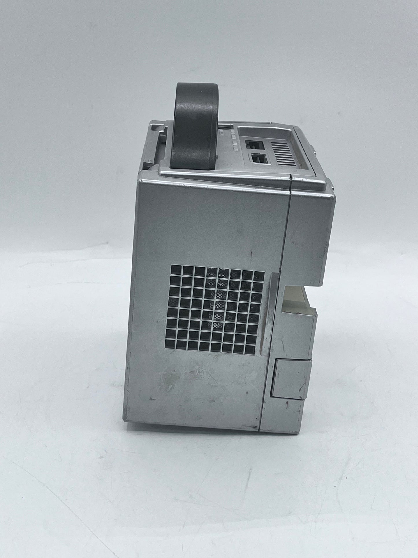 Nintendo GameCube (DOL-001) 2001 Video Game System - Gray READ