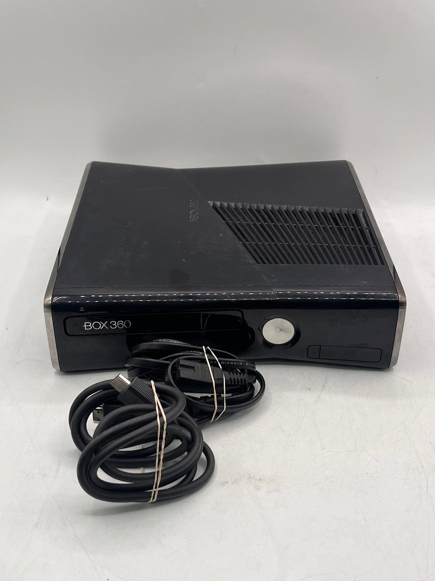 Microsoft Xbox 360 S (1439) 2010 250GB Black Video Game System