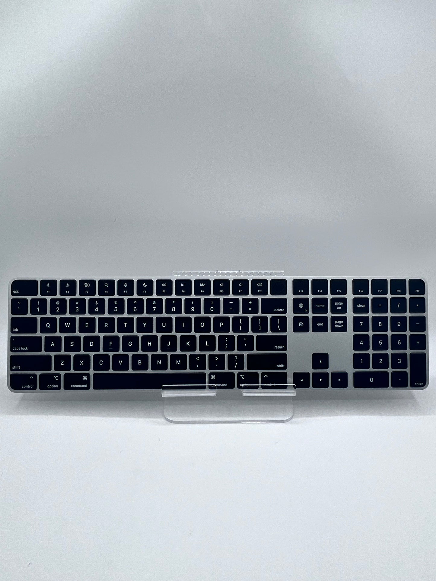 Apple Magic Keyboard w/ Touch ID and Numeric Keypad A2520 MMMR3LL/A Black