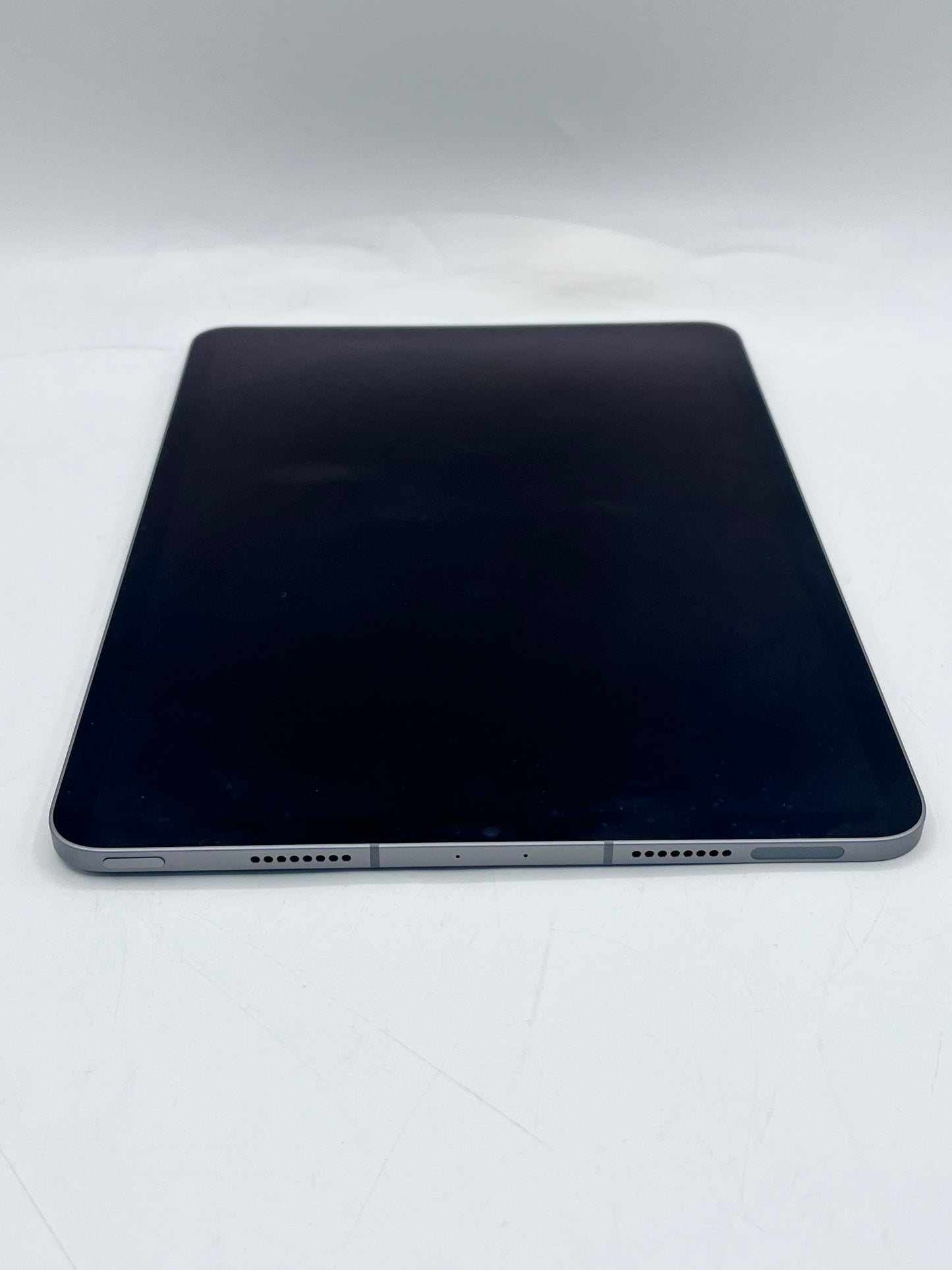 Apple iPad Pro A2435 11 inch NP553LL/A A2435 128GB WiFi and Cellular - Space Gray