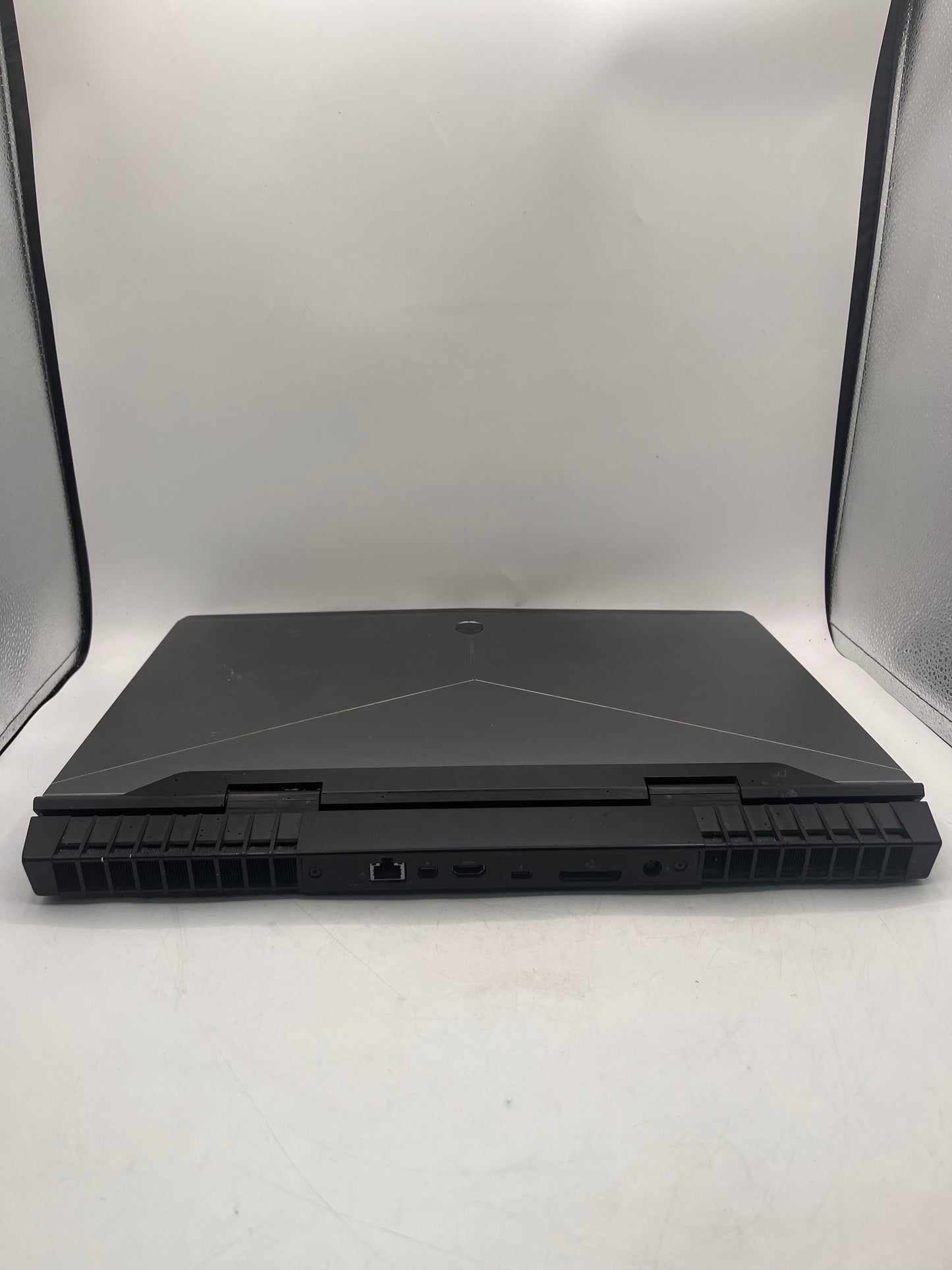 Alienware m17 R4 17.3" Core i7 16GB RAM 512GB SSD GTX 1080 Gaming Laptop Black READ