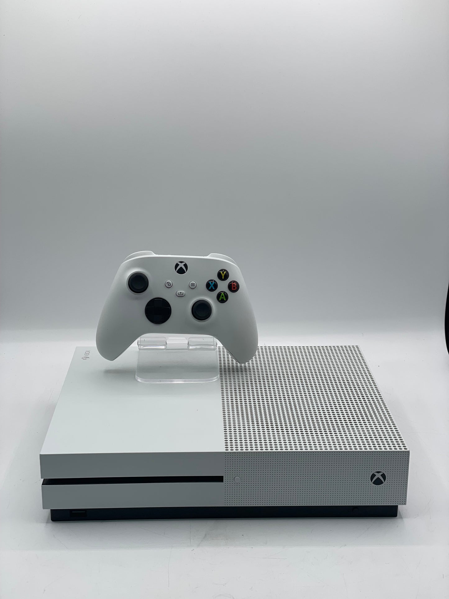 Microsoft Xbox One S 2016 (Model: 1681) - 500GB - Used - White