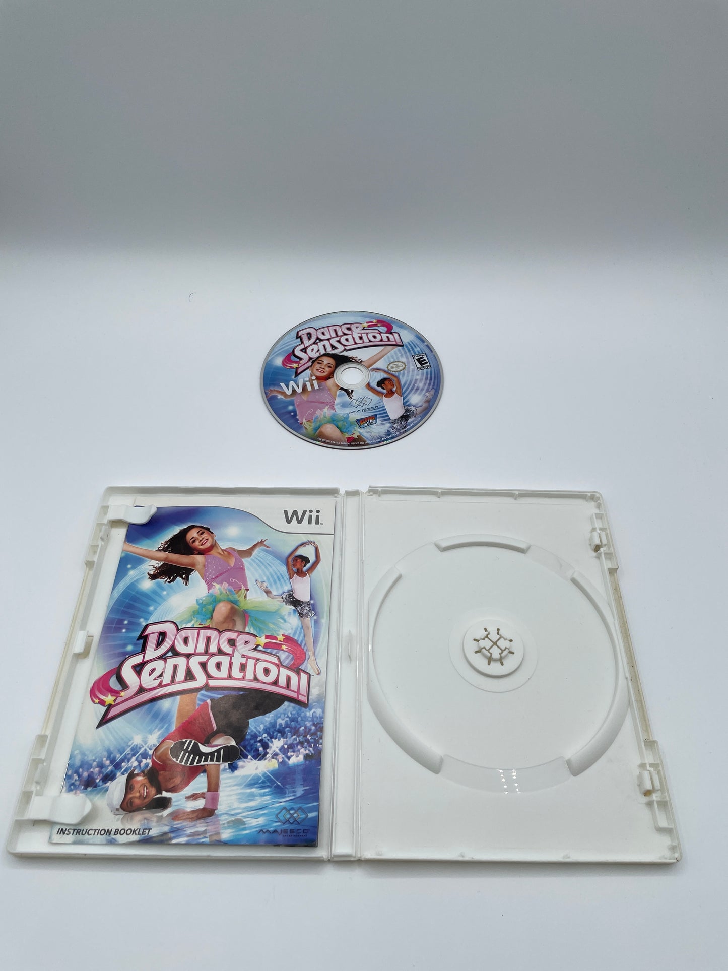 Wii Dance Sensation Game with Box and Manual Free Shipping
