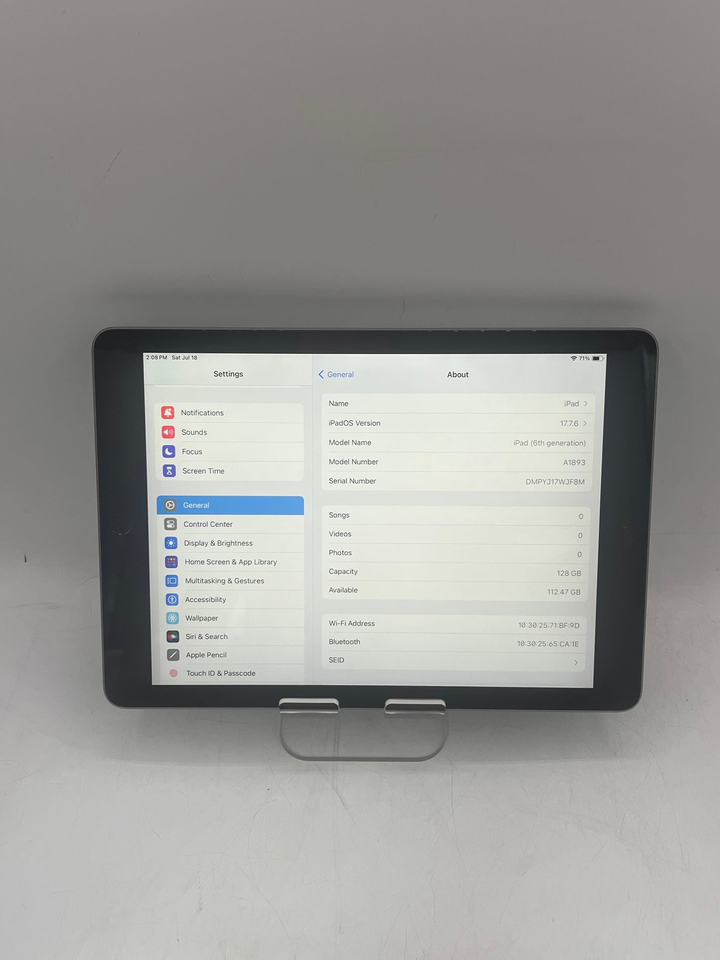 2018 Apple iPad 6th Gen A1893 128GB Wi-Fi Only Black Tablet