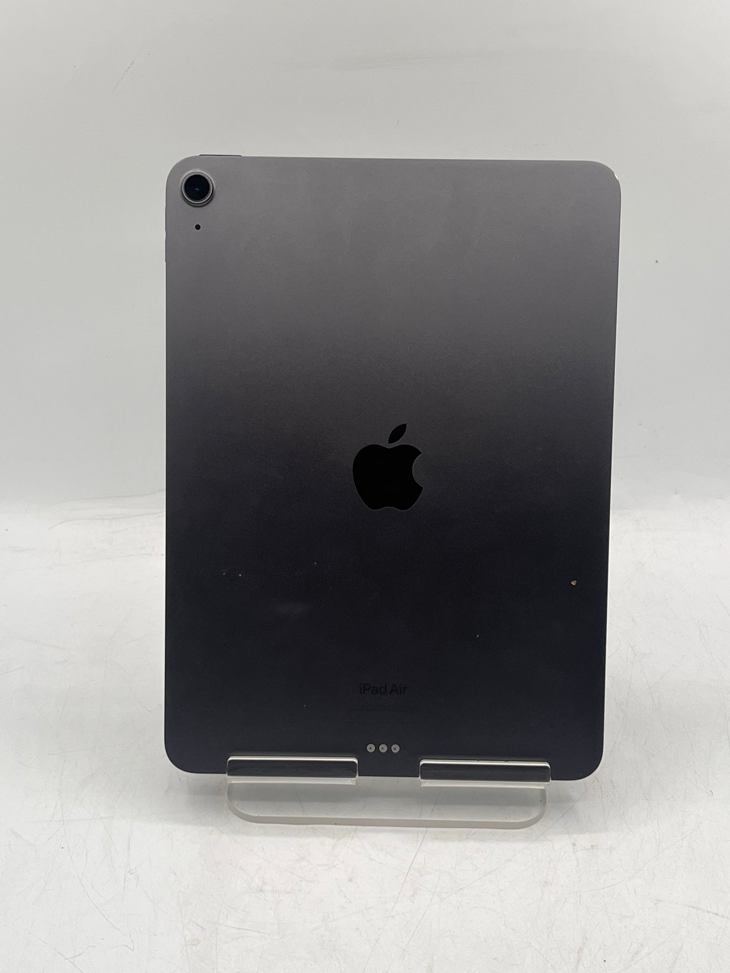 Apple iPad Air 5th Gen A2588 MM9L3LL/A 256GB Wi‑Fi Only Tablet Silver