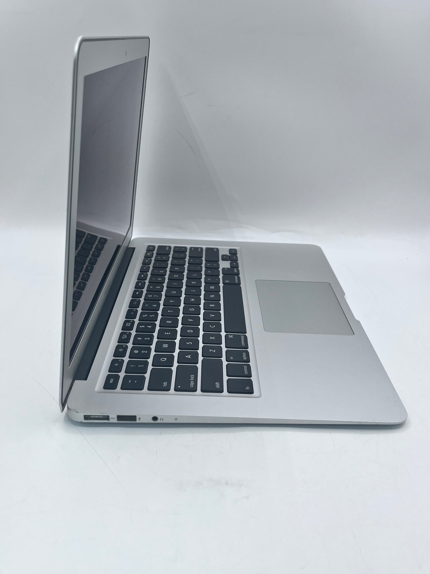 2012 Apple MacBook Air 13" A1466 4GB 64GB Silver Broken FOR PARTS ONLY