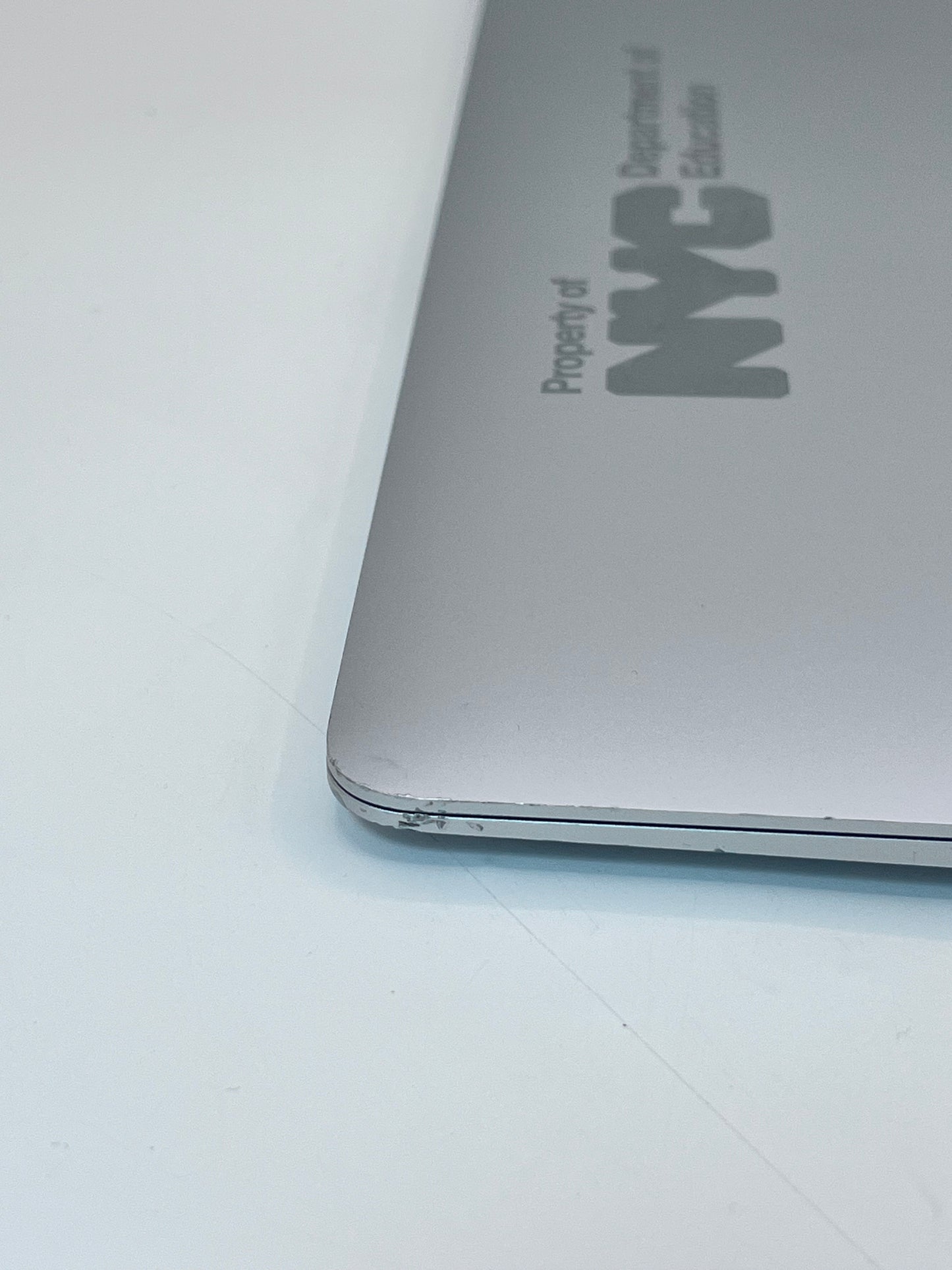 2020 Apple MacBook Air 13.3" M1 7C 8GB 256GB A2337 REMOTELY MANAGED
