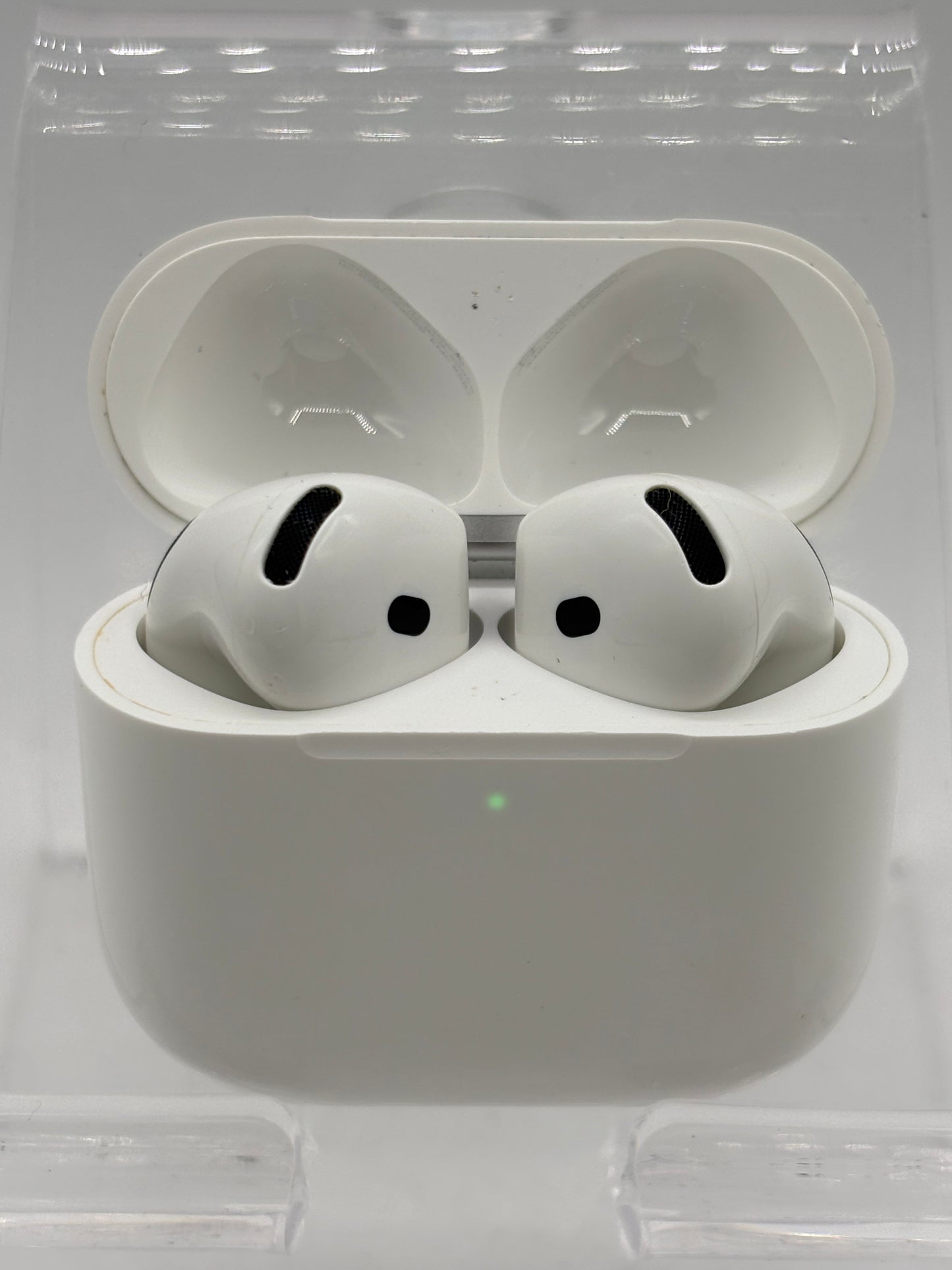Apple AirPods 4th Gen w/ Active Noise Cancellation A3059 (FREE SHIPPING)