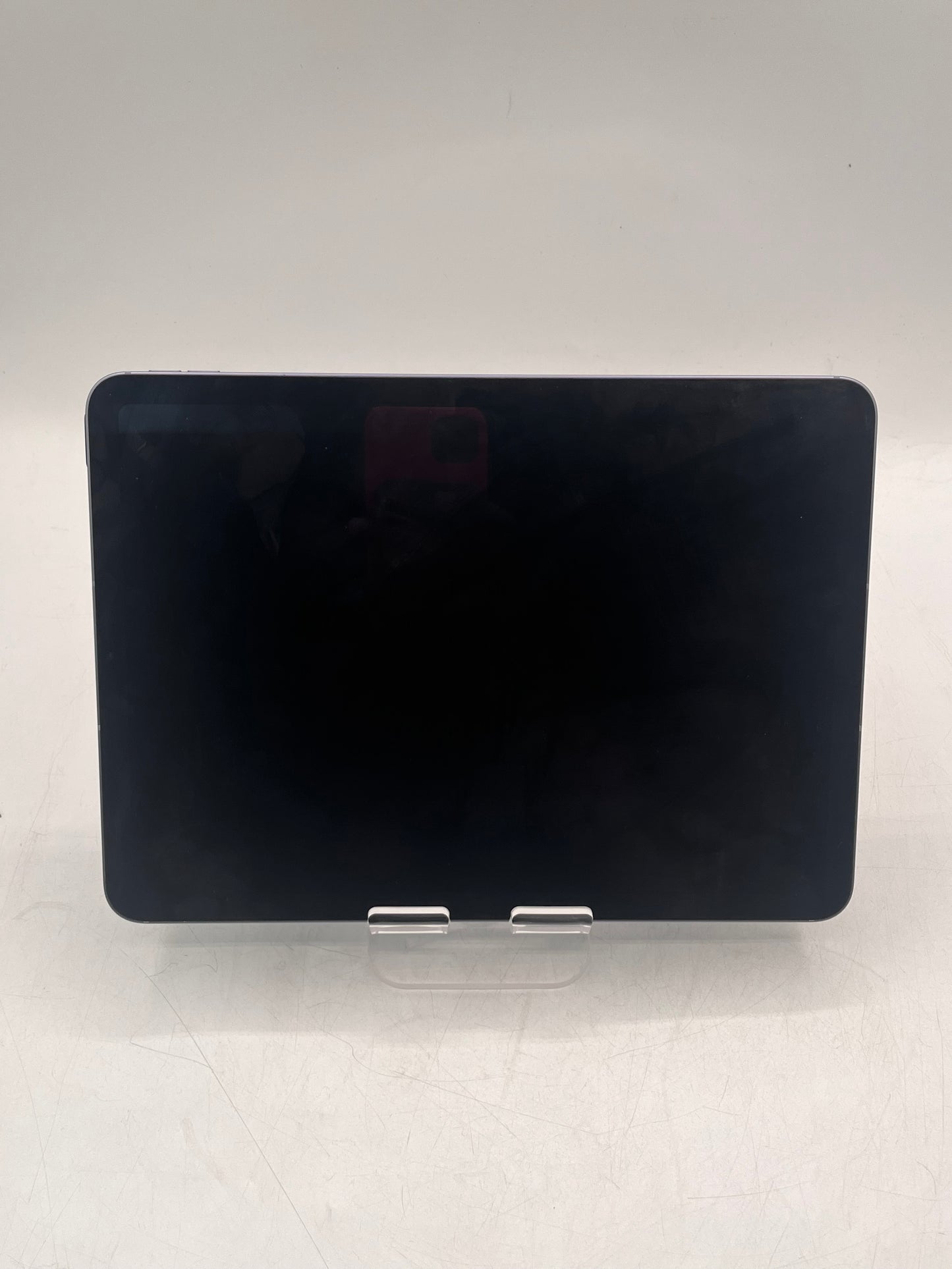 Apple iPad Air (5th Gen) A2589 MMWE93LL/A 64GB Wi‑Fi Only Tablet + Stylus + Keyboard - Purple