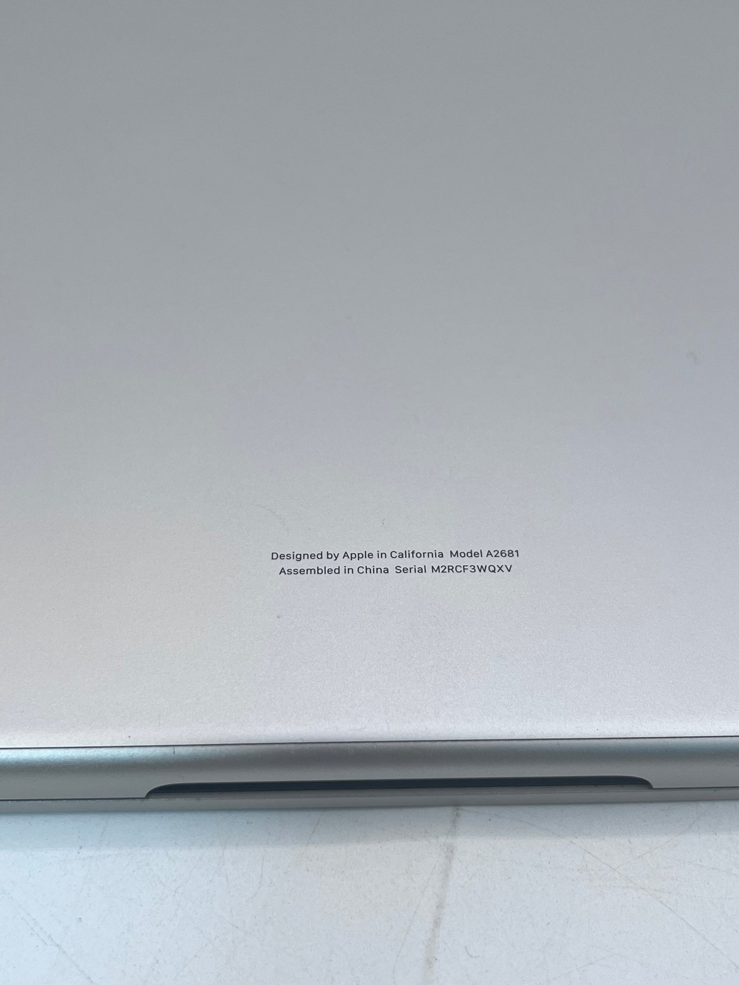 2022 Apple MacBook Air 13" M2 A2681 8C CPU 8C GPU 8GB 256GB Starlight 95CC